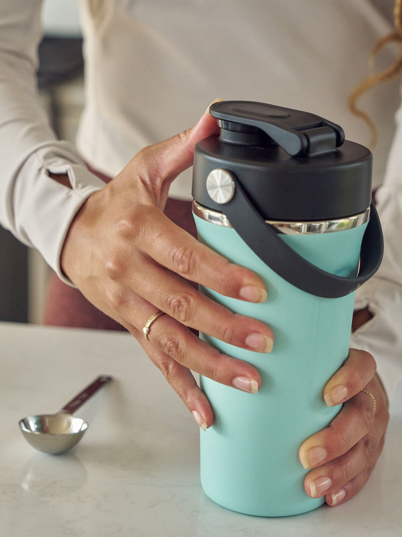 Hydro Flask Surf Insulated Shaker Bottle 24oz, British product