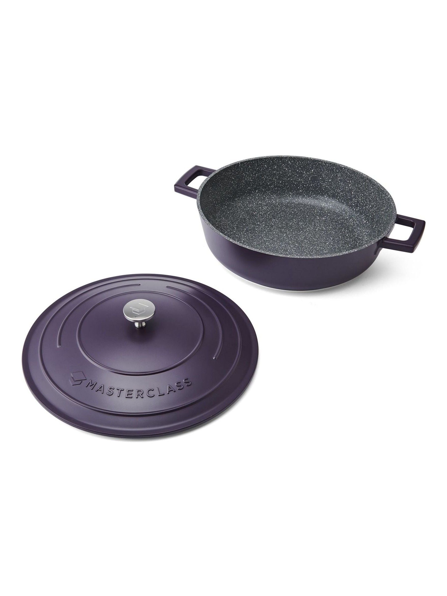 MasterClass shallow casserole dish 4L with self-basting lid - British product