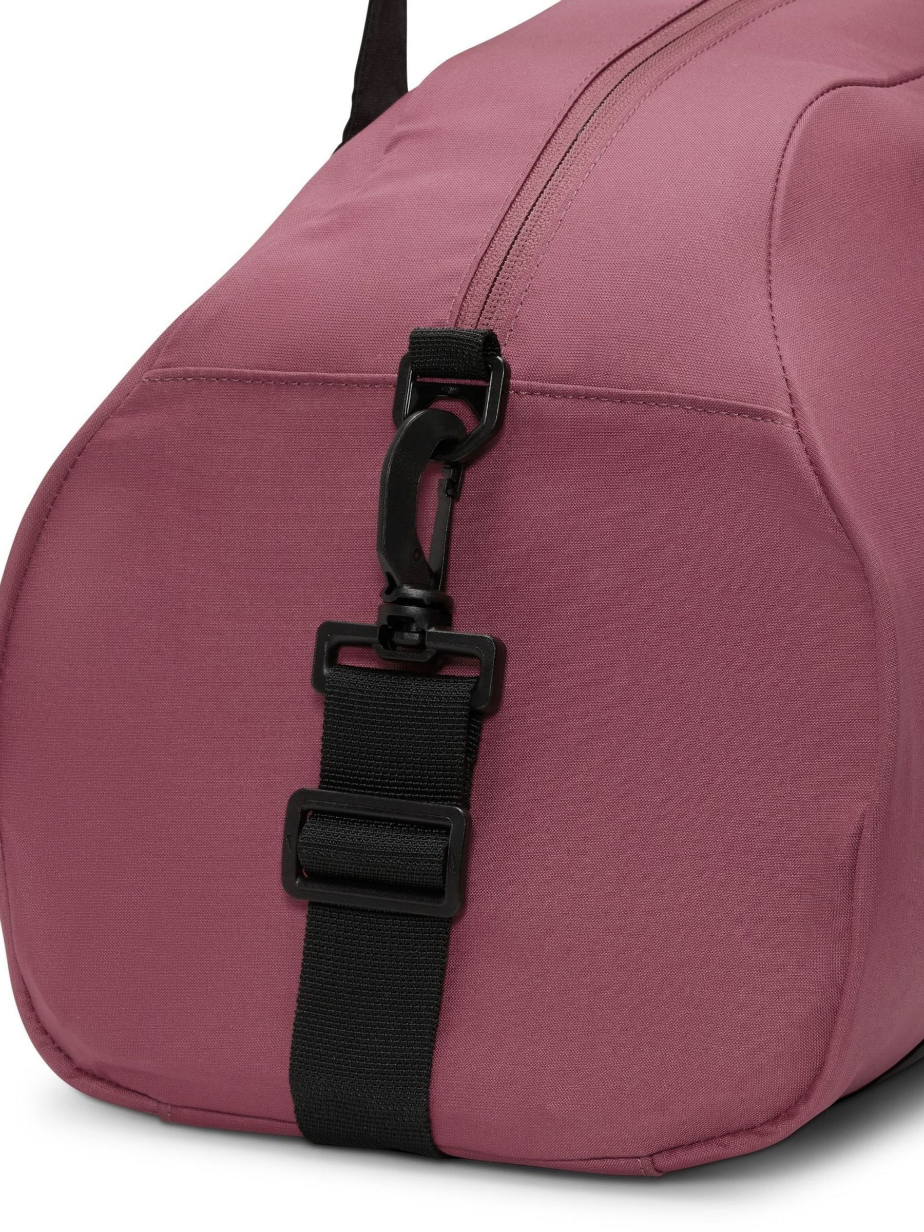 Nike PINK SMOKE Training Duffel Bag