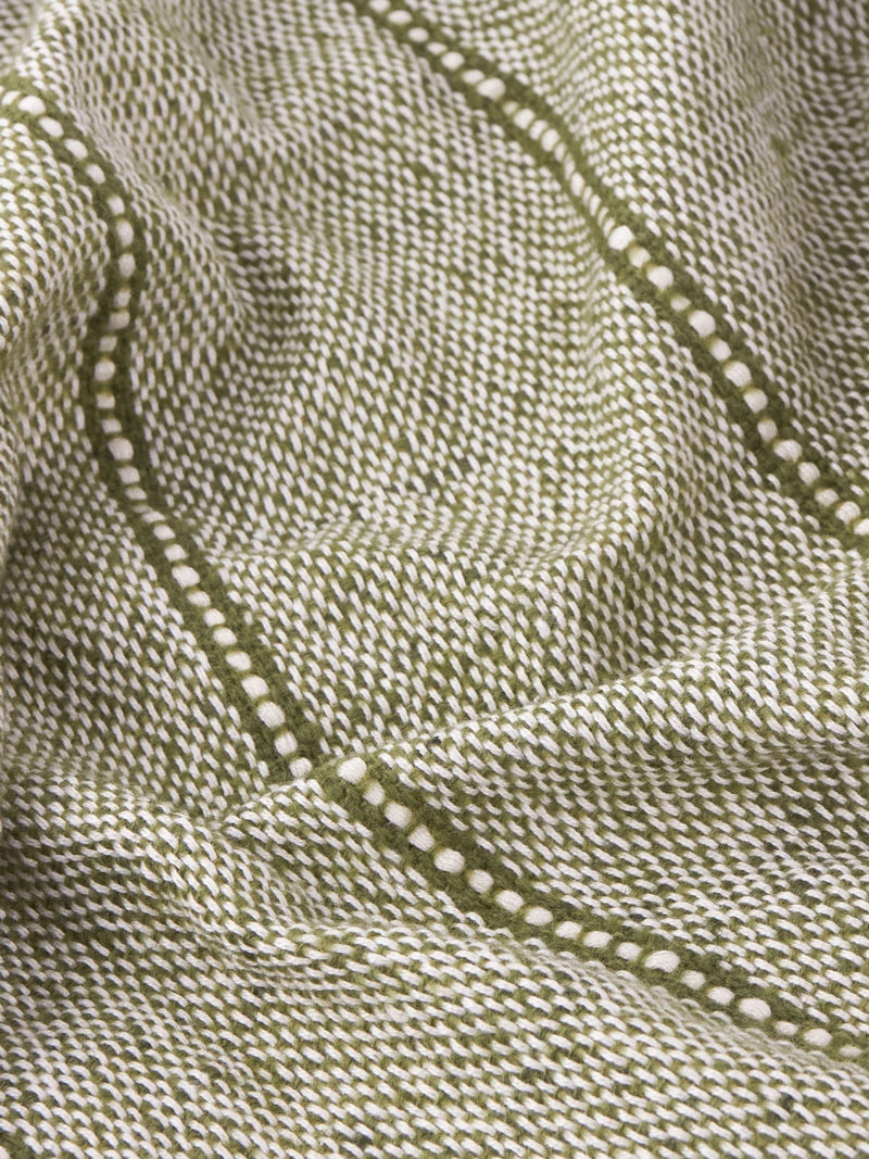Yard Moss Hedon tasselled outdoor throw 130x180, UK version