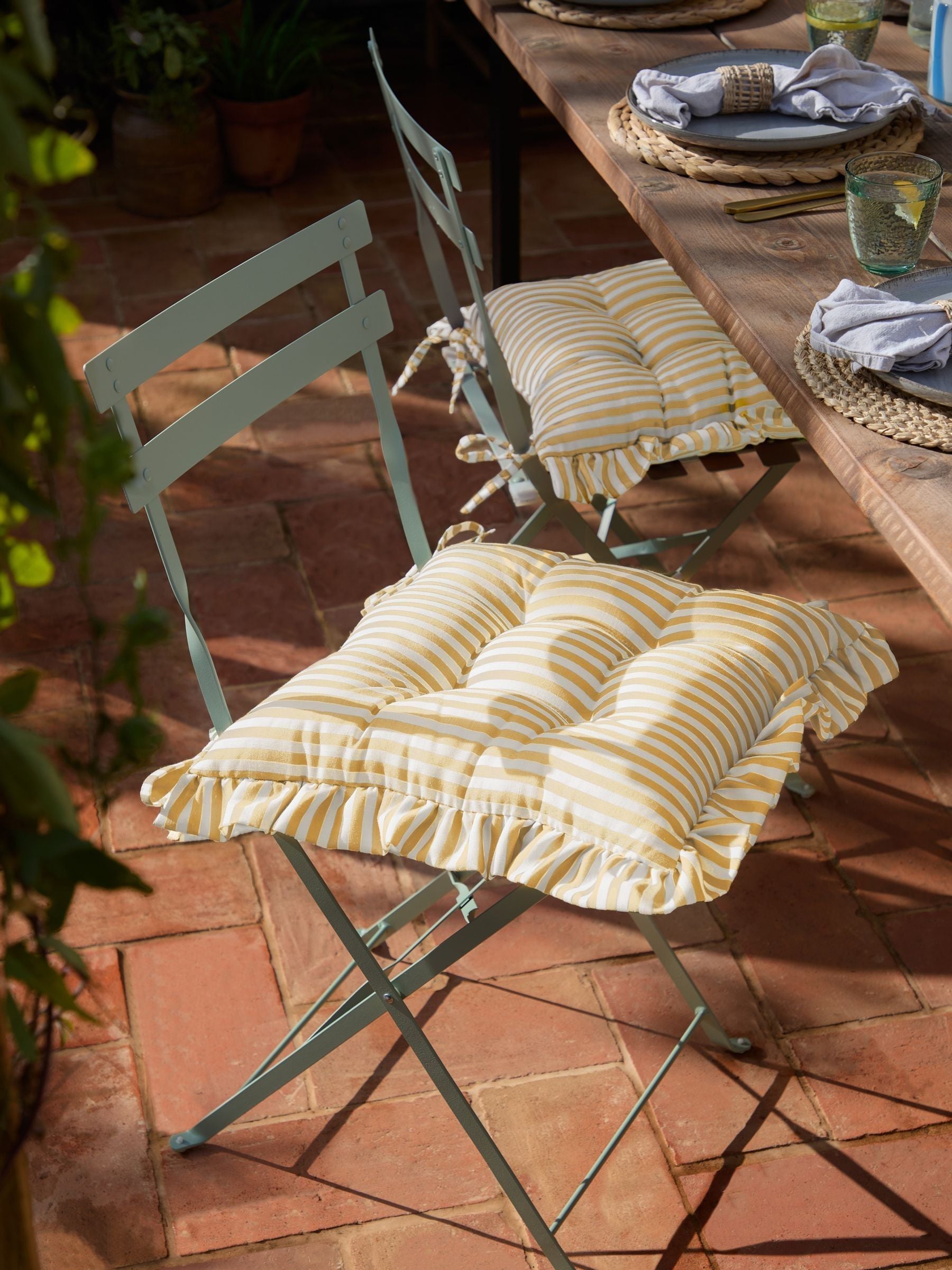 Wylder Set of 2 Green Millie Ruffle Seat Pads 40x40cm