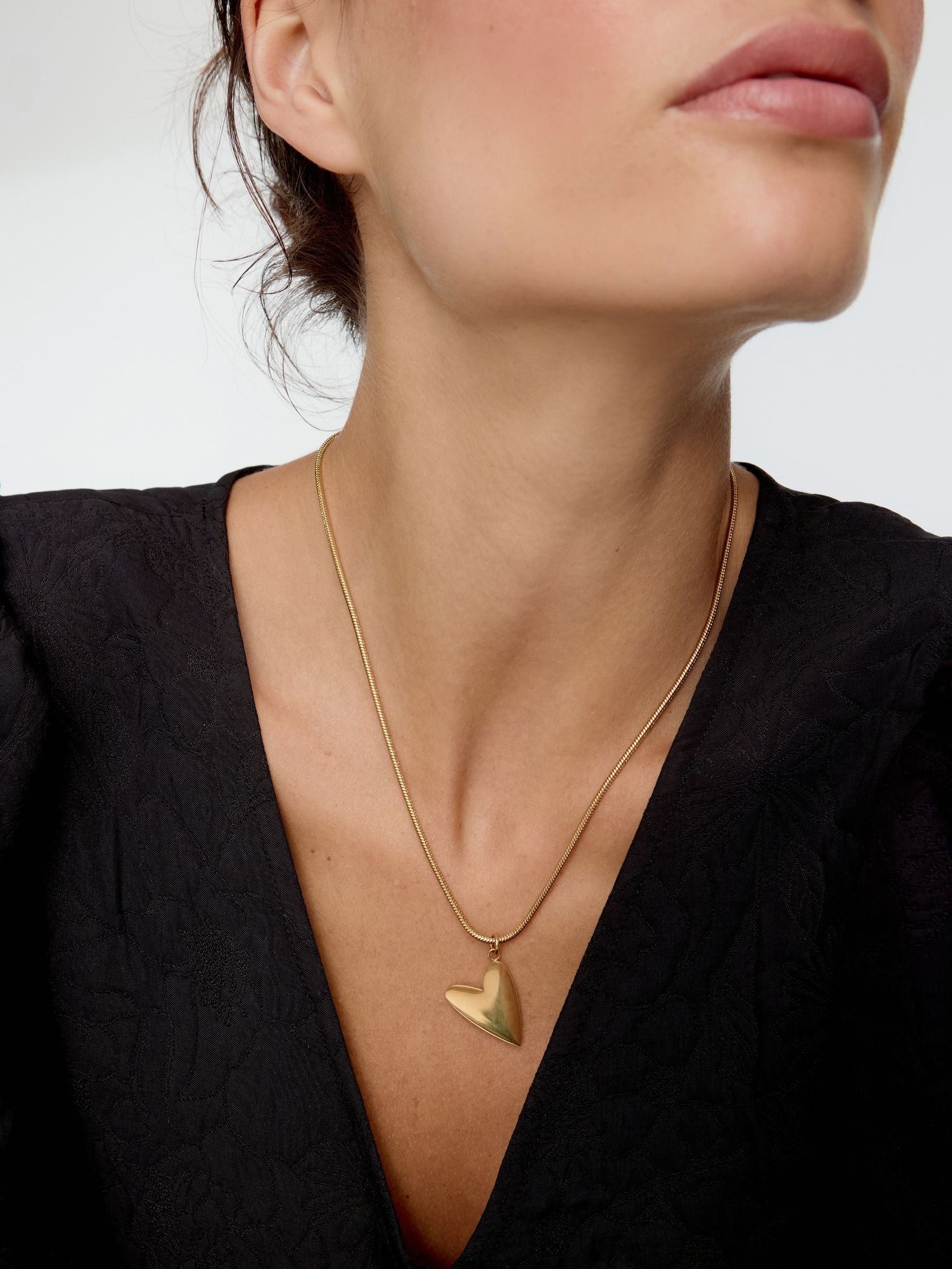 Oliver Bonas gold tone heart pendant necklace (British brand)
