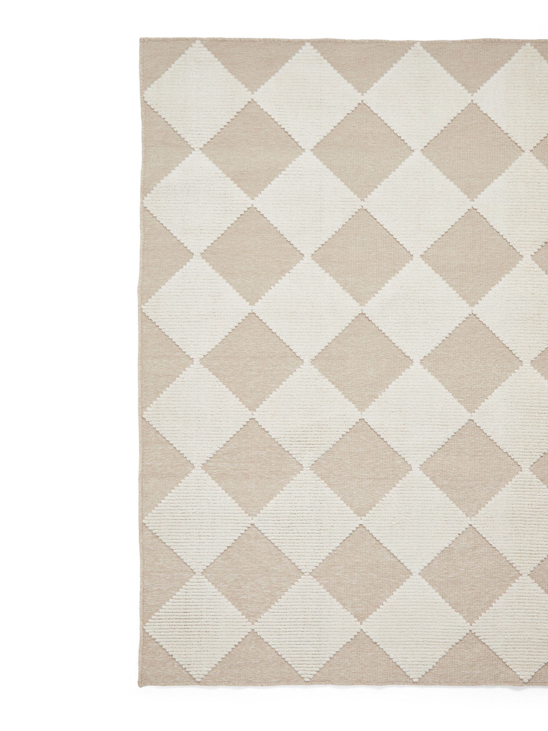Think Rugs Lyna beige modern rug, UK version