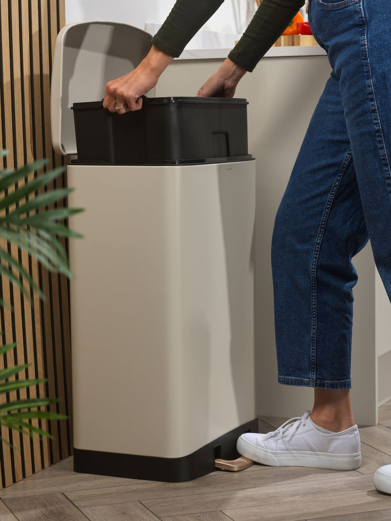 Salter cream 50 litre pedal bin (British brand)