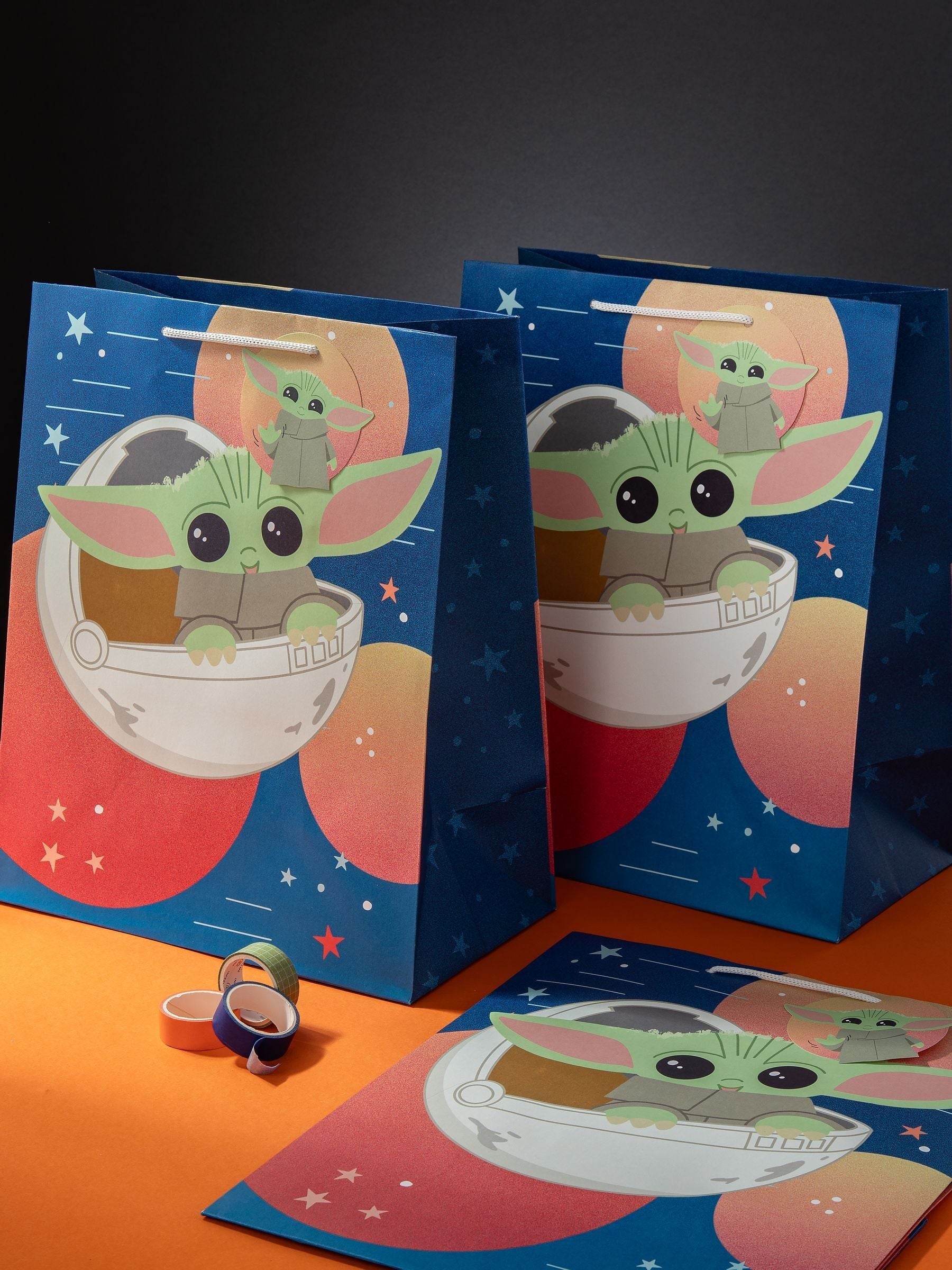 Hallmark Star Wars Grogu gift bags blue large pack of 3, UK version