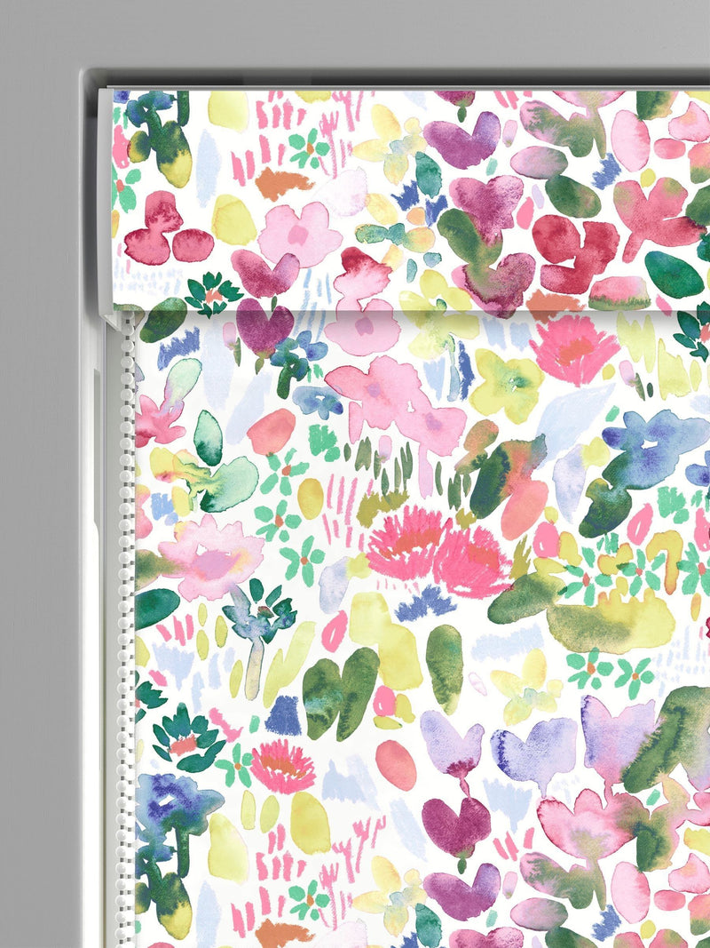 Bluebellgray roman blind Flora design cerise 750x480mm, imported from the UK