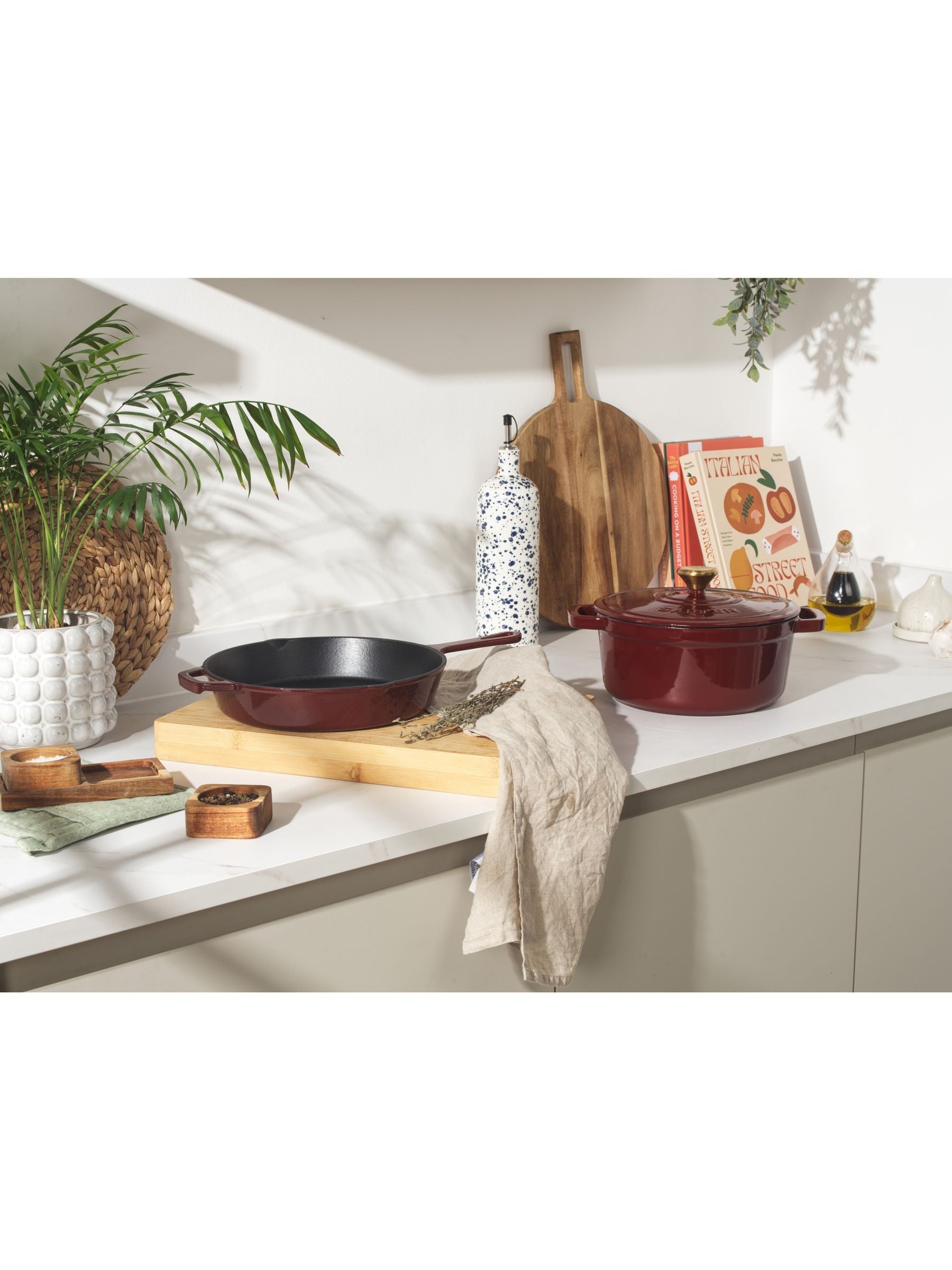 Salter red cast iron frying pan 26cm, imported from the UK