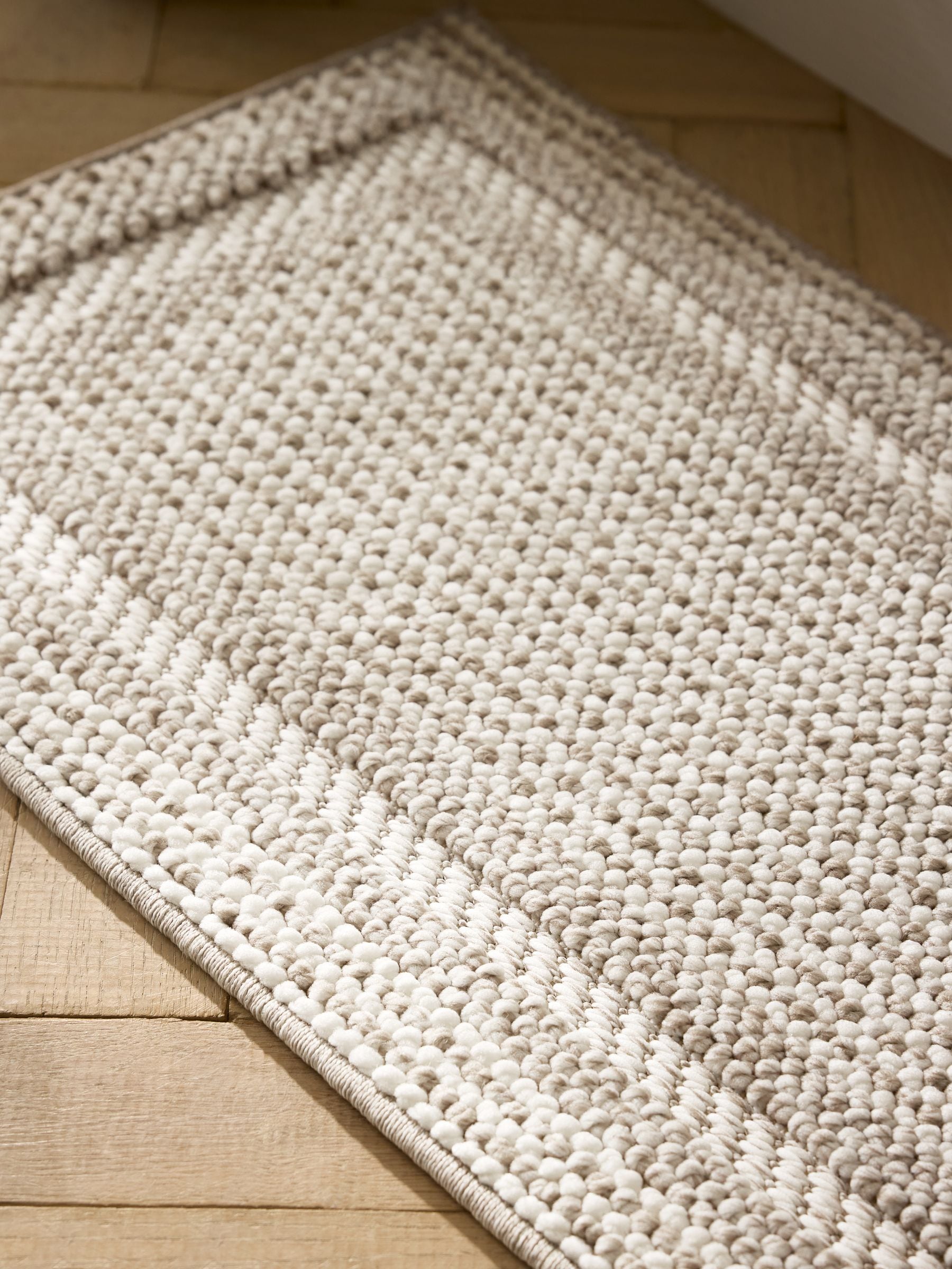 Natural Albie Bobble Border doormat, imported from the UK