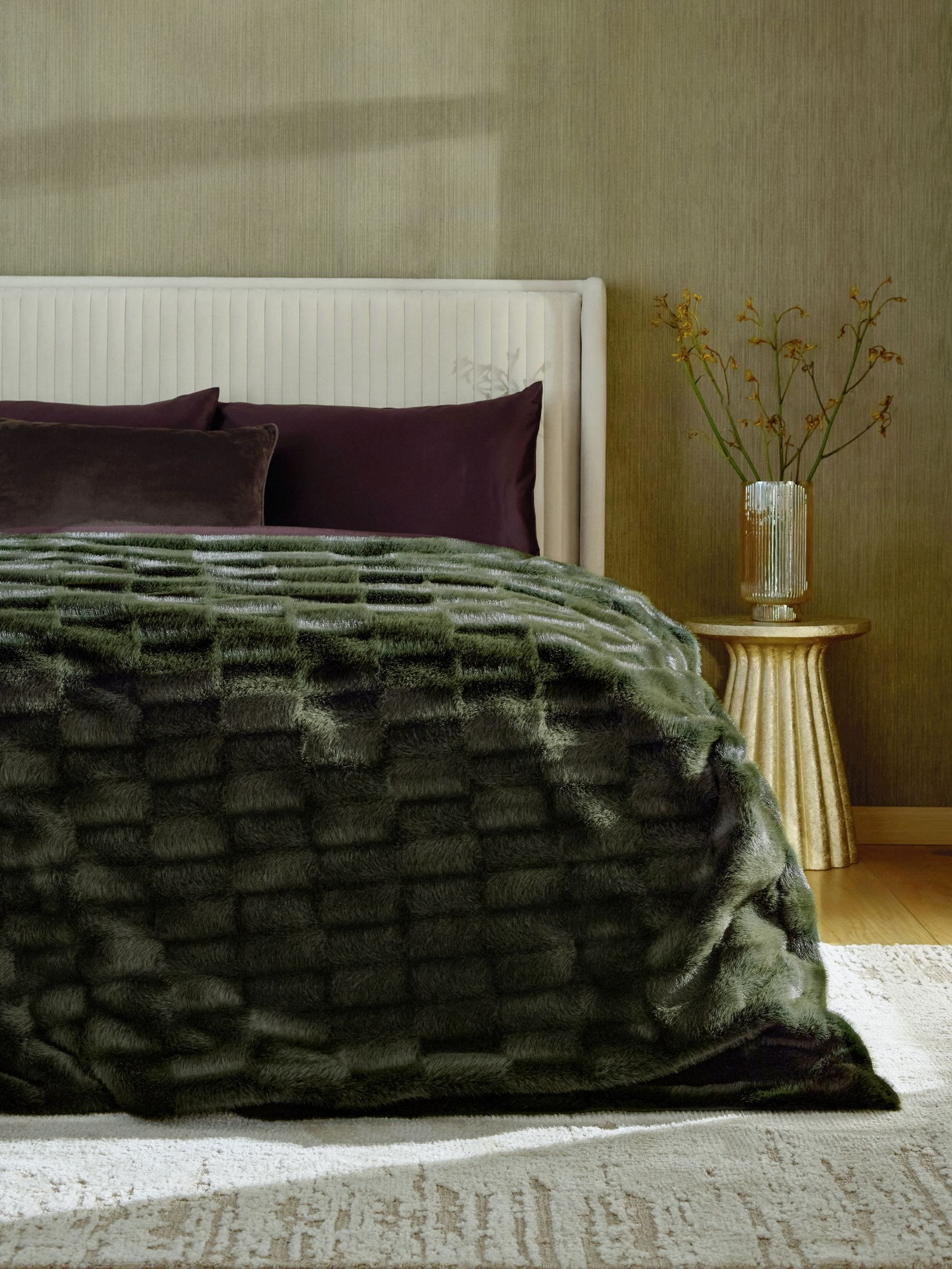 Green Textured Check Throw