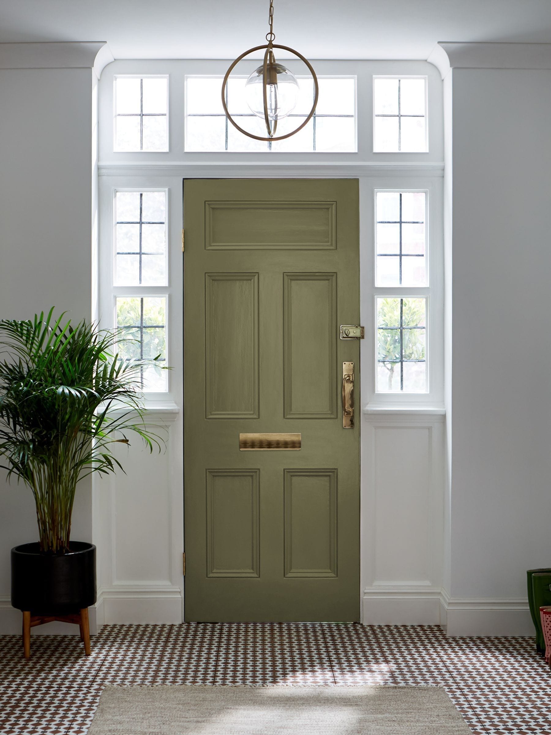 Graham & Brown Battle emulsion paint, UK version