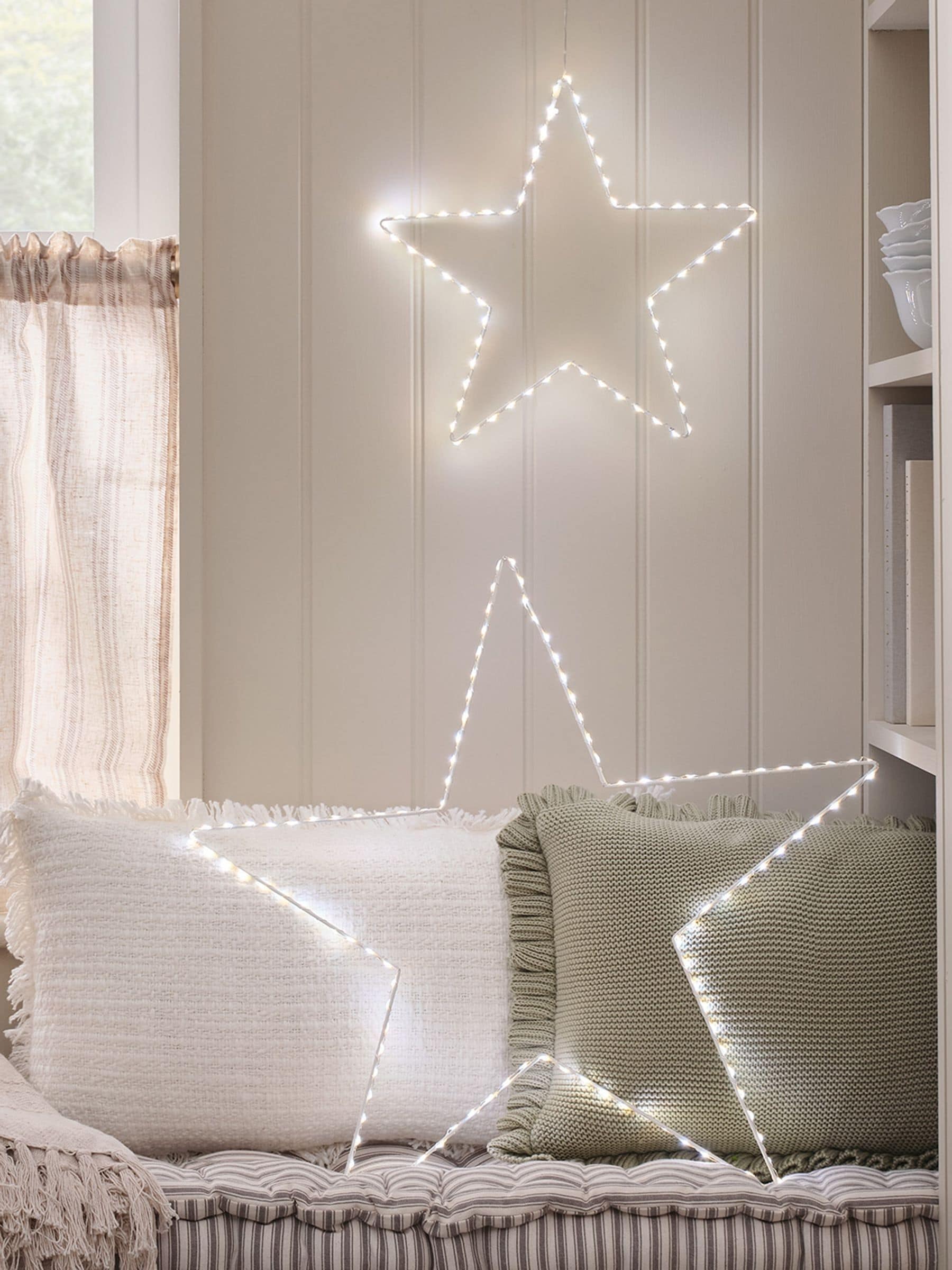 Lights4fun geometric star light set with dual colour LEDs, imported from the UK