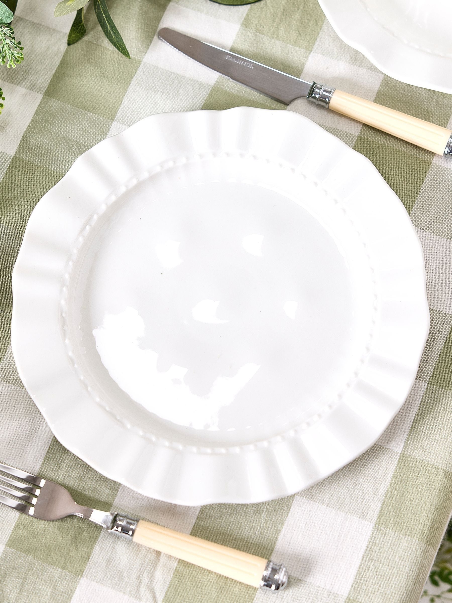 Dibor white rippled stoneware dinner plates set of 4, UK version