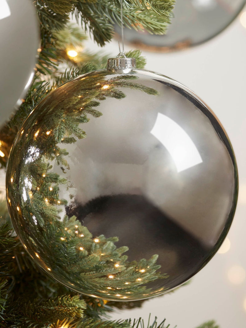 Cox & Cox grey oversized shatterproof baubles 20cm - British product