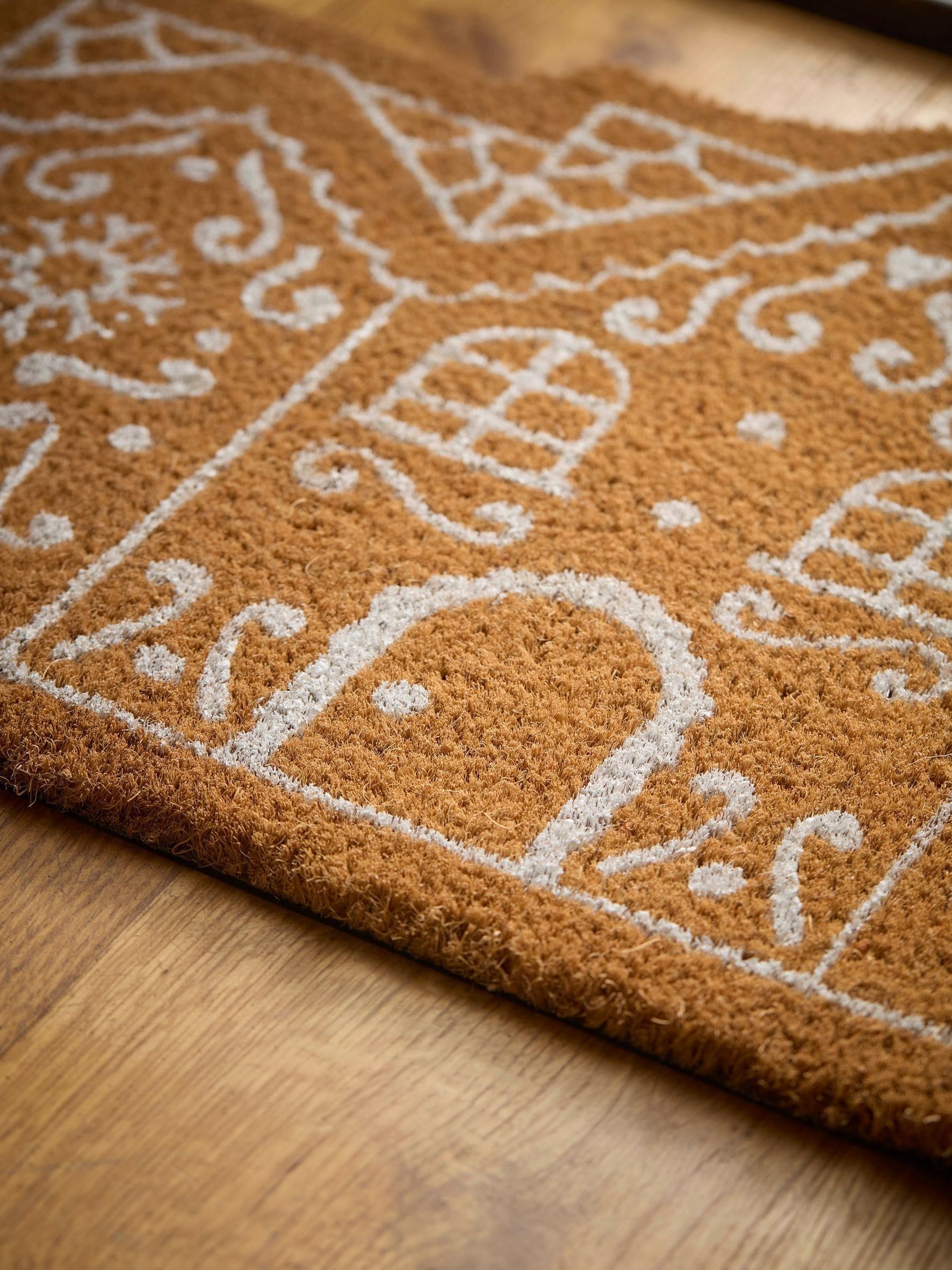 Cox & Cox gingerbread cottage doormat 65x40cm, imported from the UK