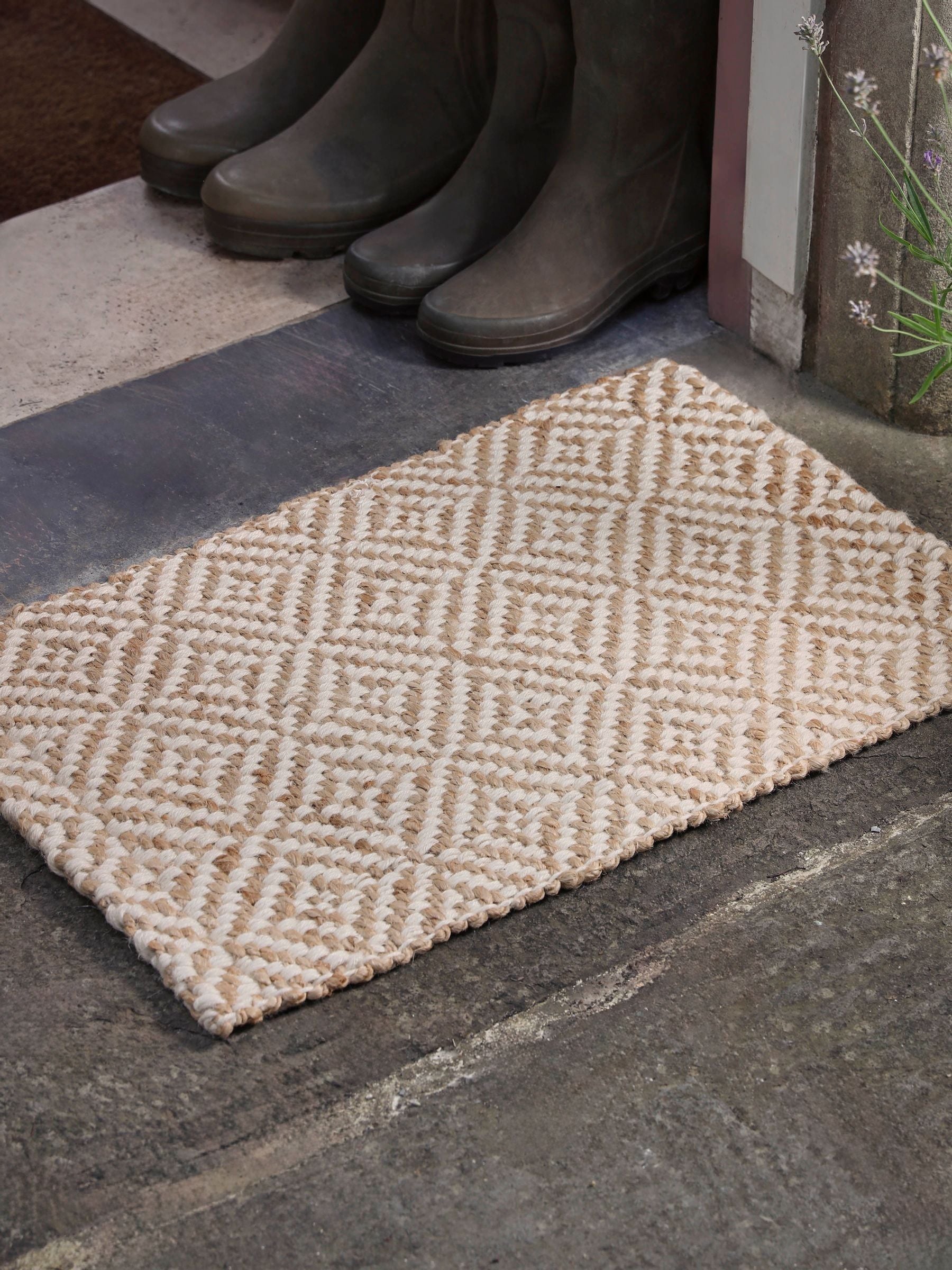 Cox & Cox jute diamond doormat 65x42cm, imported from the UK