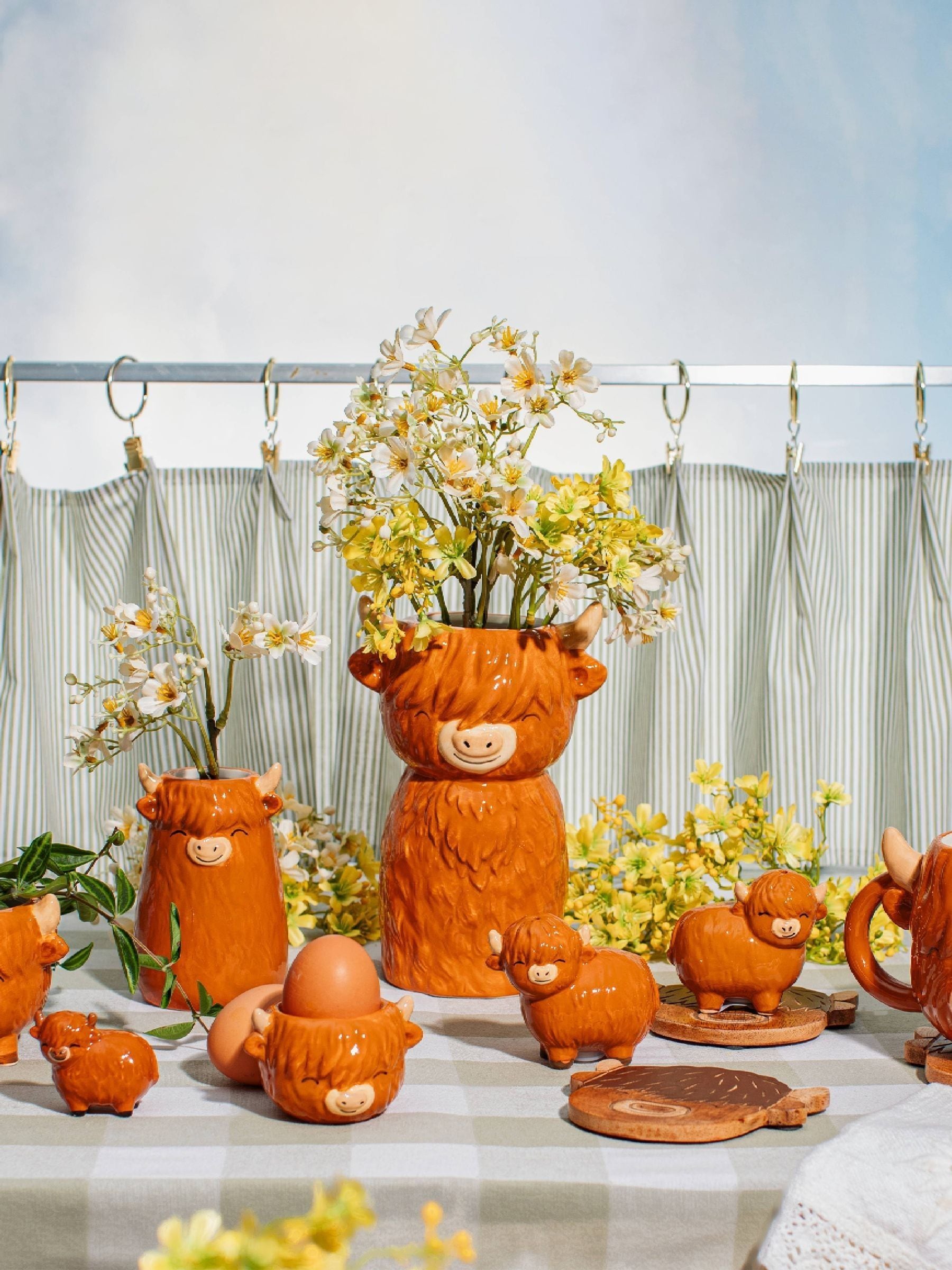 Sass & Belle Highland cow ceramic vase, imported from the UK