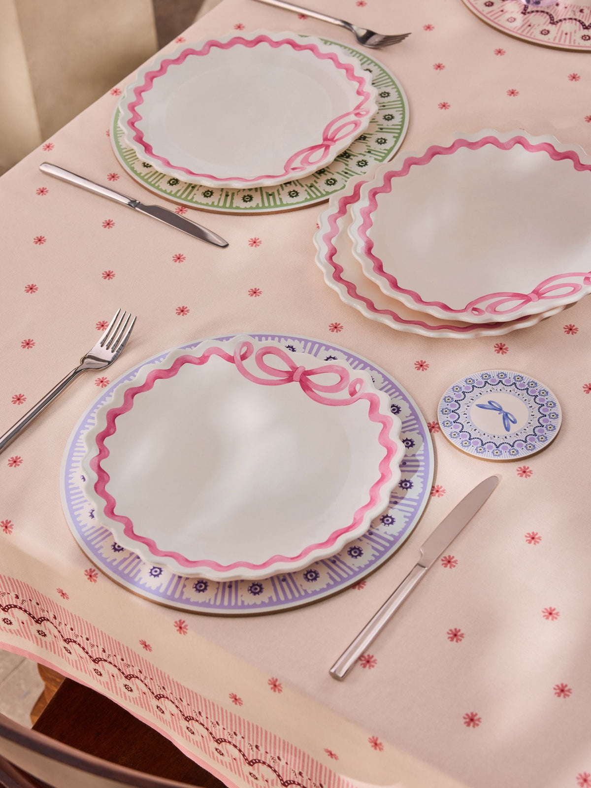 Cath Kidston Pink Spitalfields Silk dinner plates set of 4, UK version