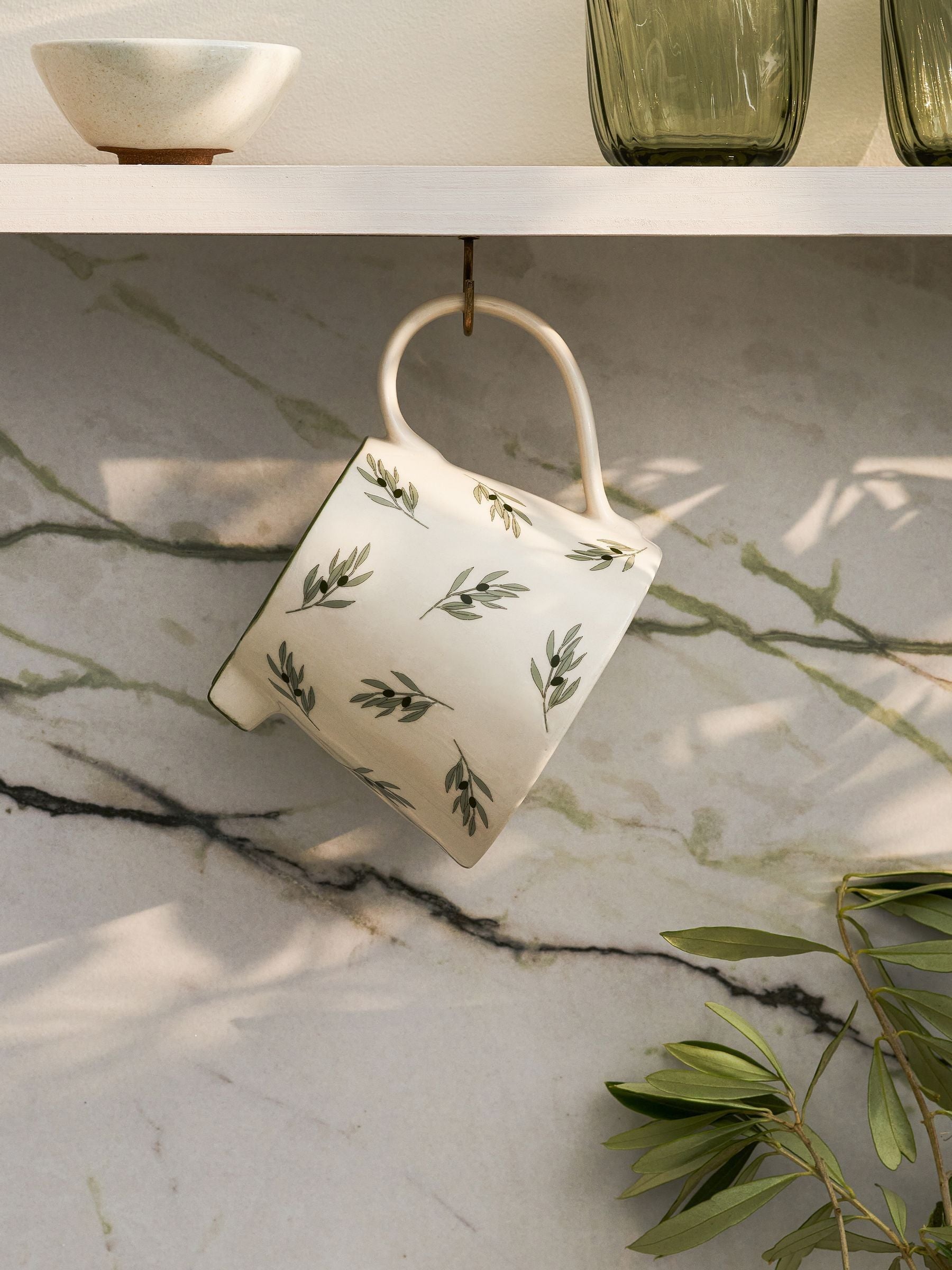 Sophie Allport stoneware jug Olive design 500ml, UK version