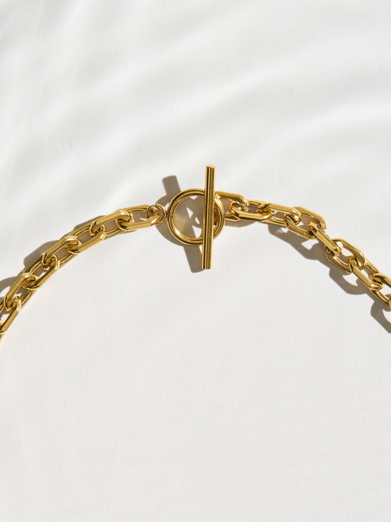 gold tone T-bar necklace waterproof stainless steel, UK version