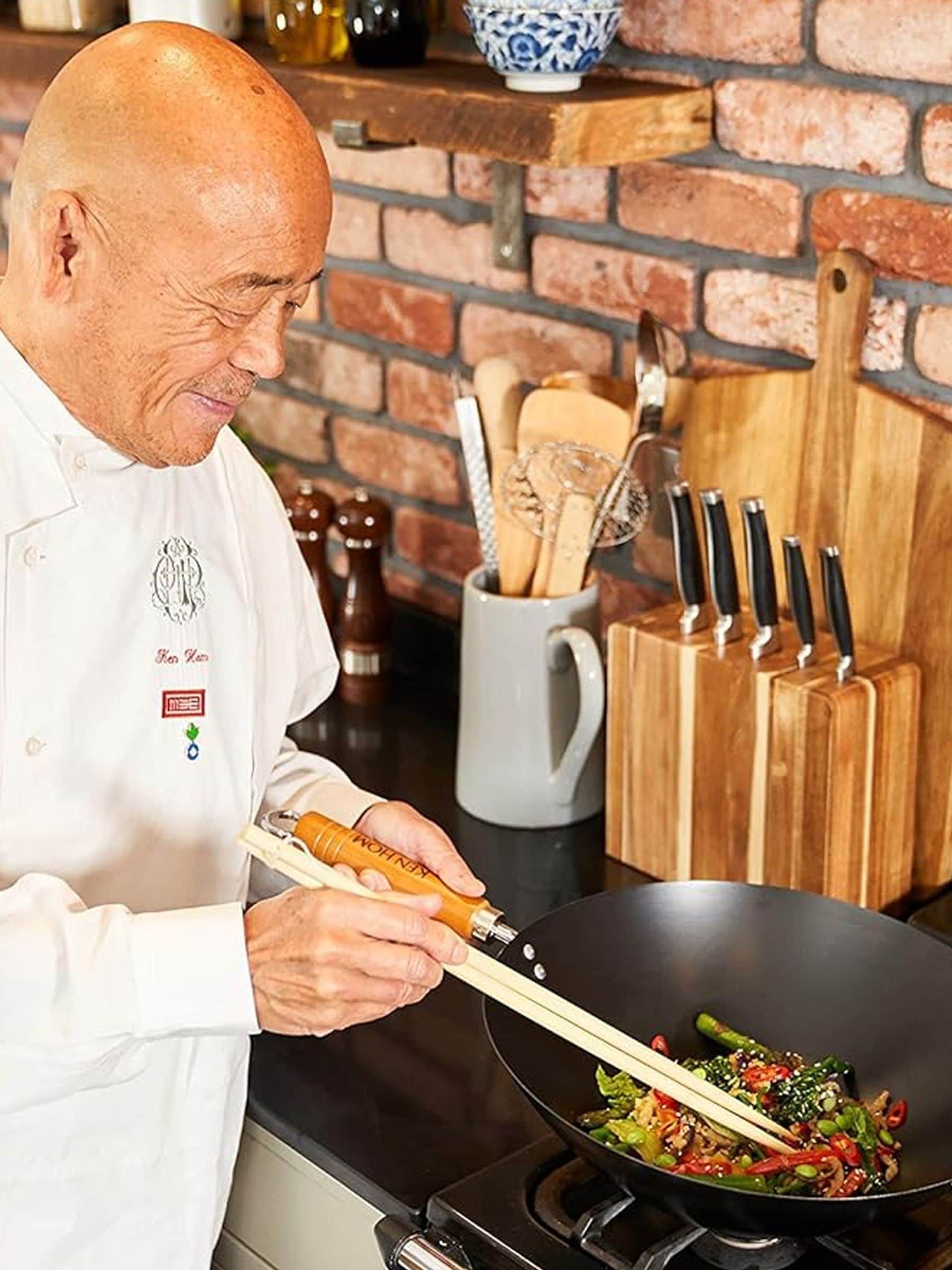 Ken Hom Black Steel Non-Stick Wok 31cm, UK version