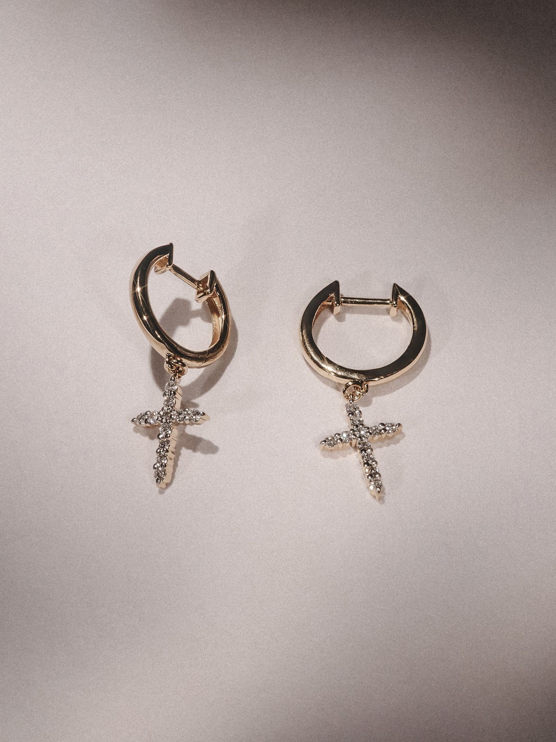 Diamond Store Stellato cross hoops lab diamond, imported from the UK