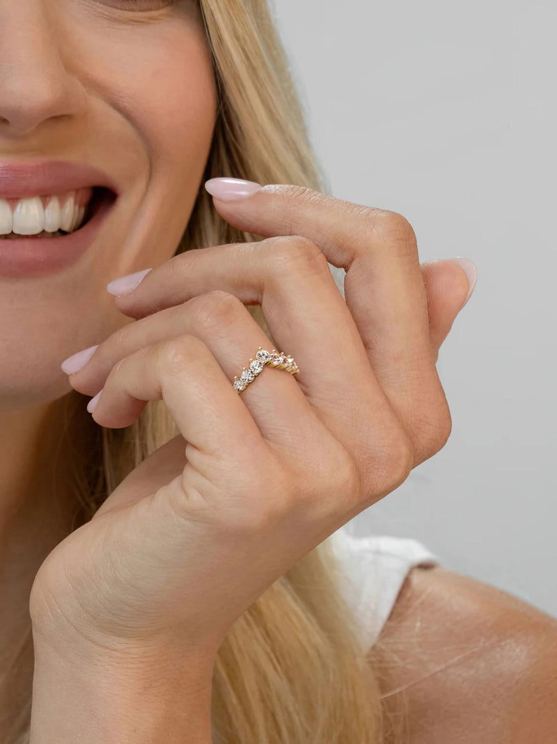 The Diamond Store 9k yellow gold 1ct lab diamond wishbone ring, UK version