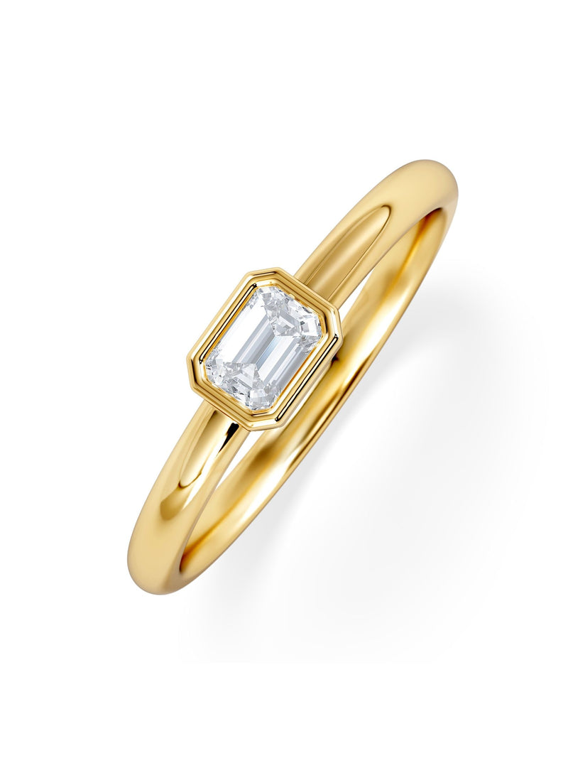 The Diamond Store 0.25ct emerald cut lab diamond ring, imported from the UK