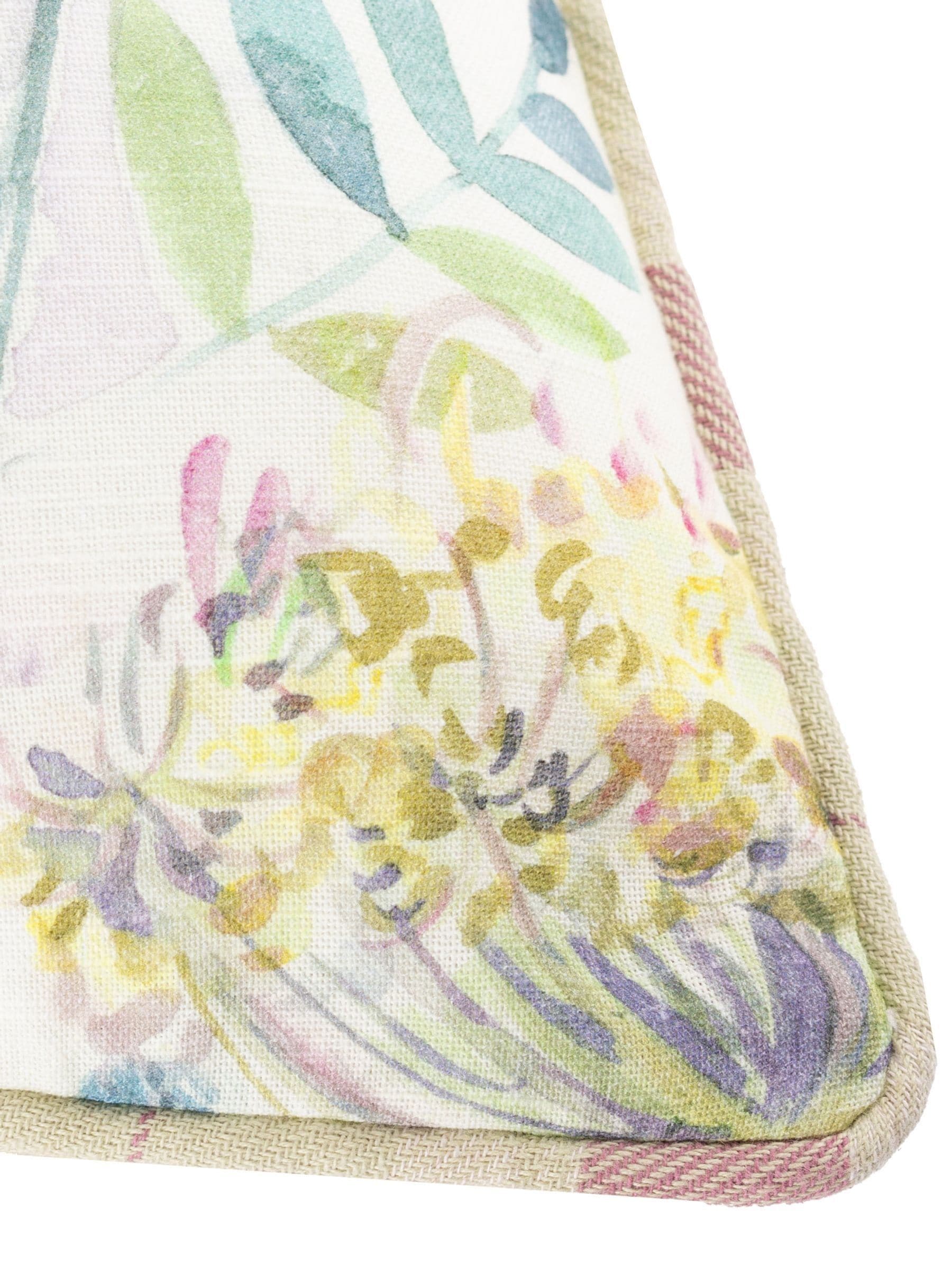 Voyage outdoor cushion Elderberry Morning Chorus 45x45 - British product