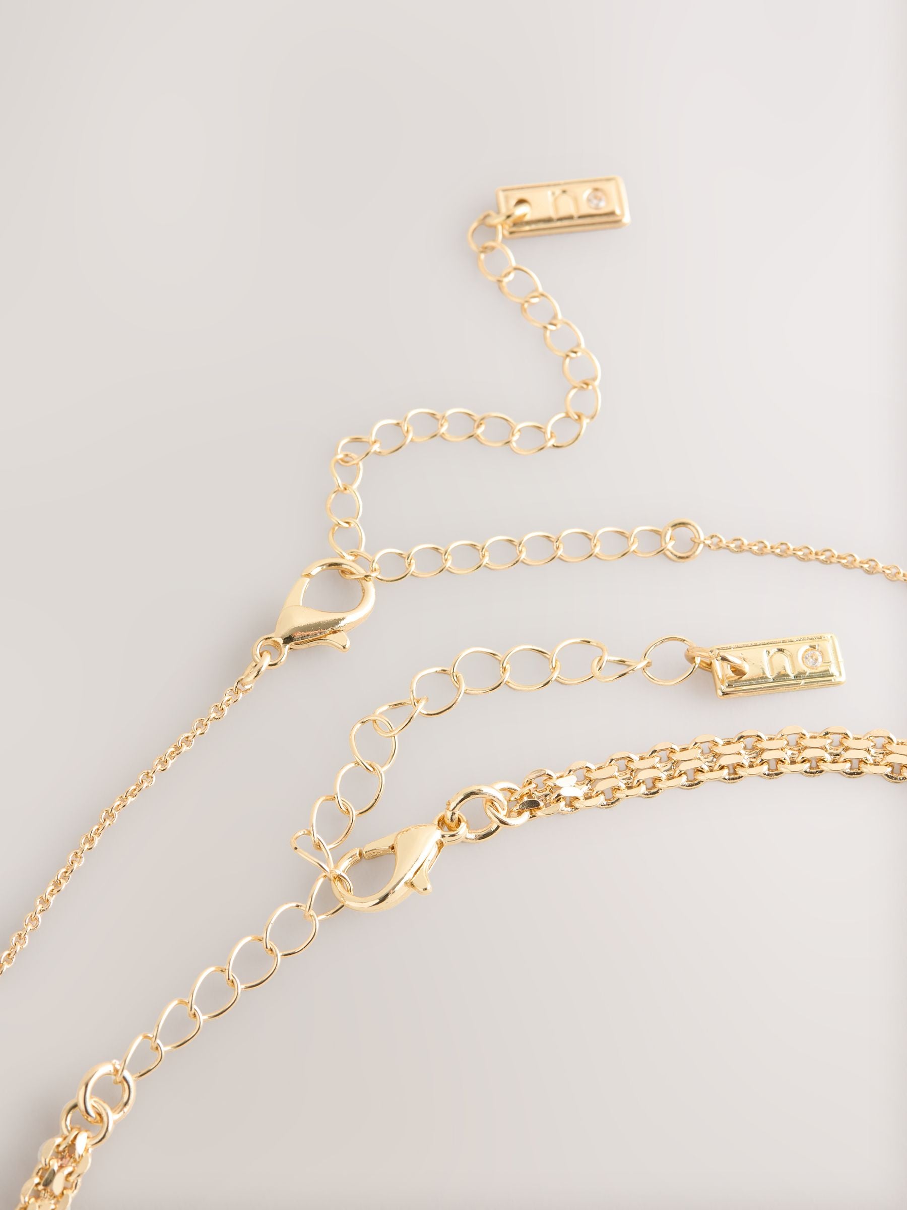 Gold Tone Pendant Heritage 4 Layer Necklace - British product