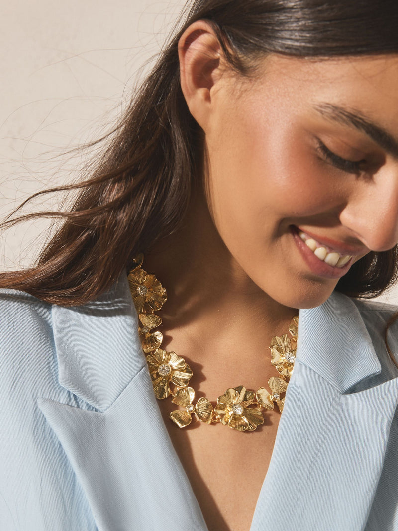 Necklace gold tone floral sparkle - British product