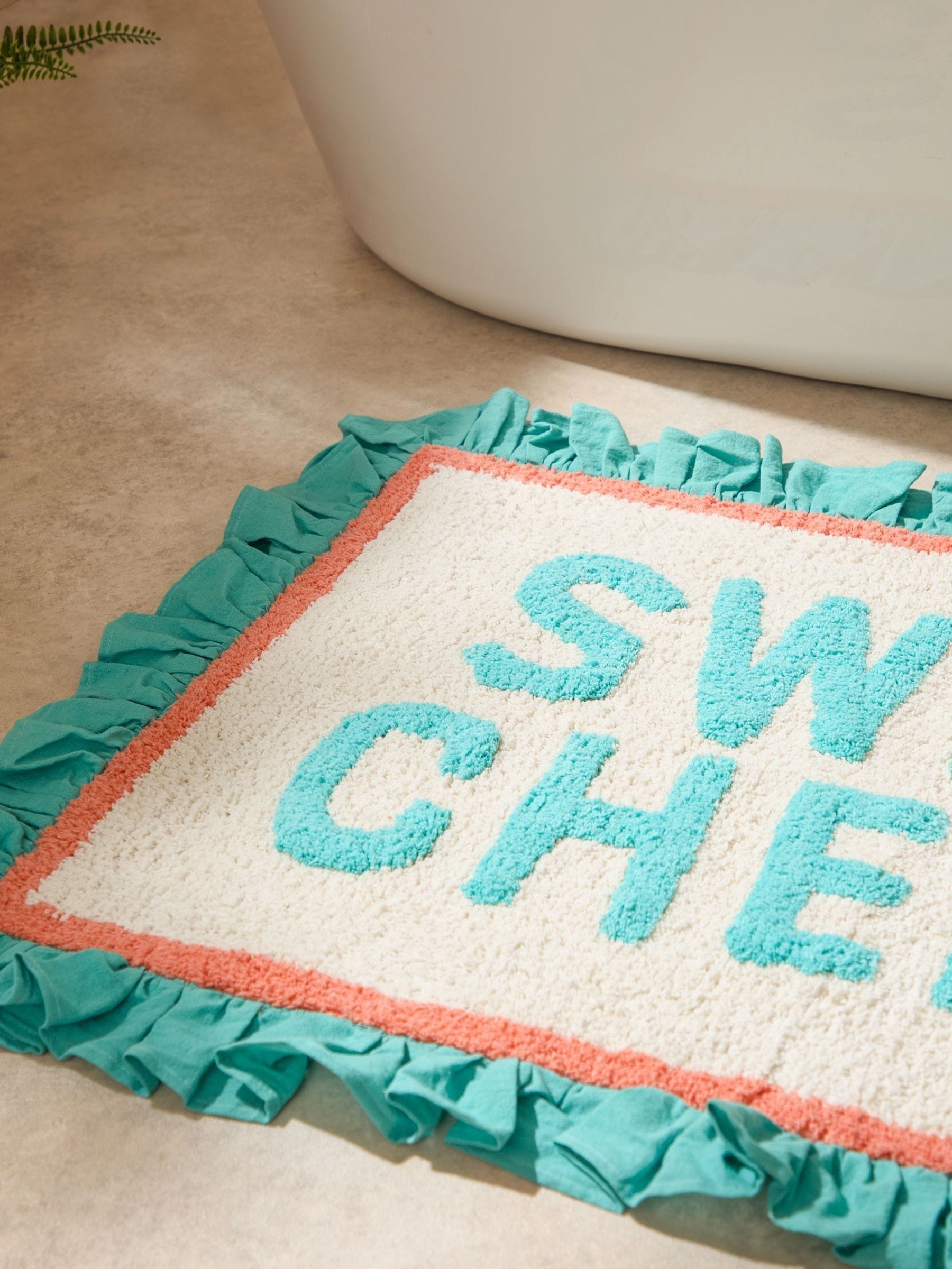 Furn Aqua Sweet Cheeks cotton frill bath mat 50x80cm, UK version