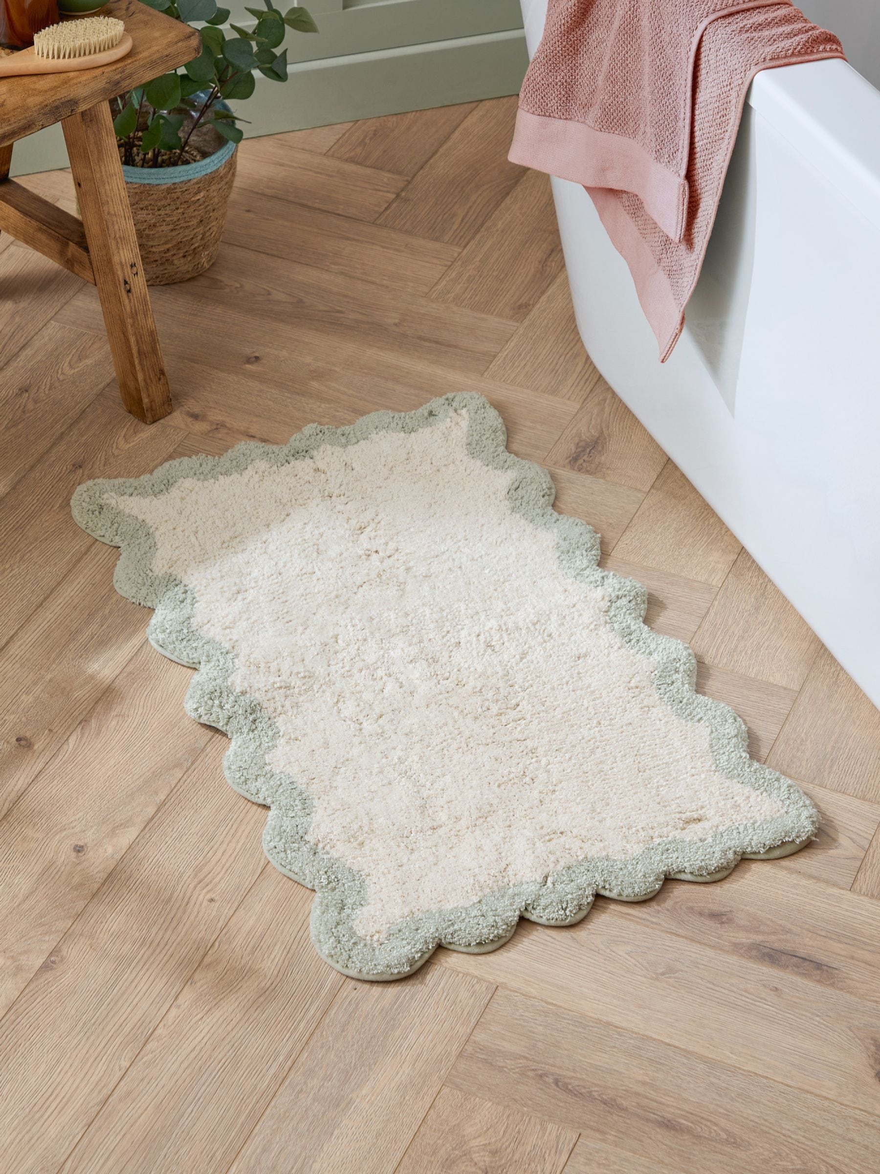Furn Sky Lil Scallop Edge Bath Mat 50x80cm