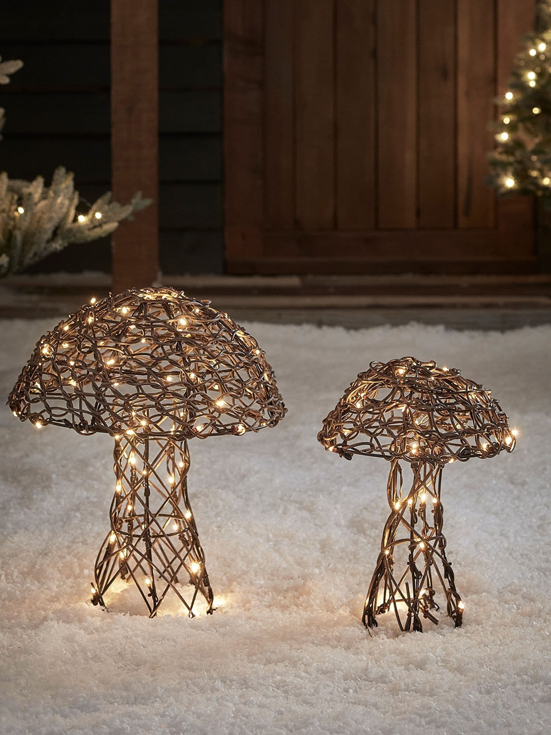 Lights4fun brown rattan mushroom garden light duo 30cm and 40cm (British brand)
