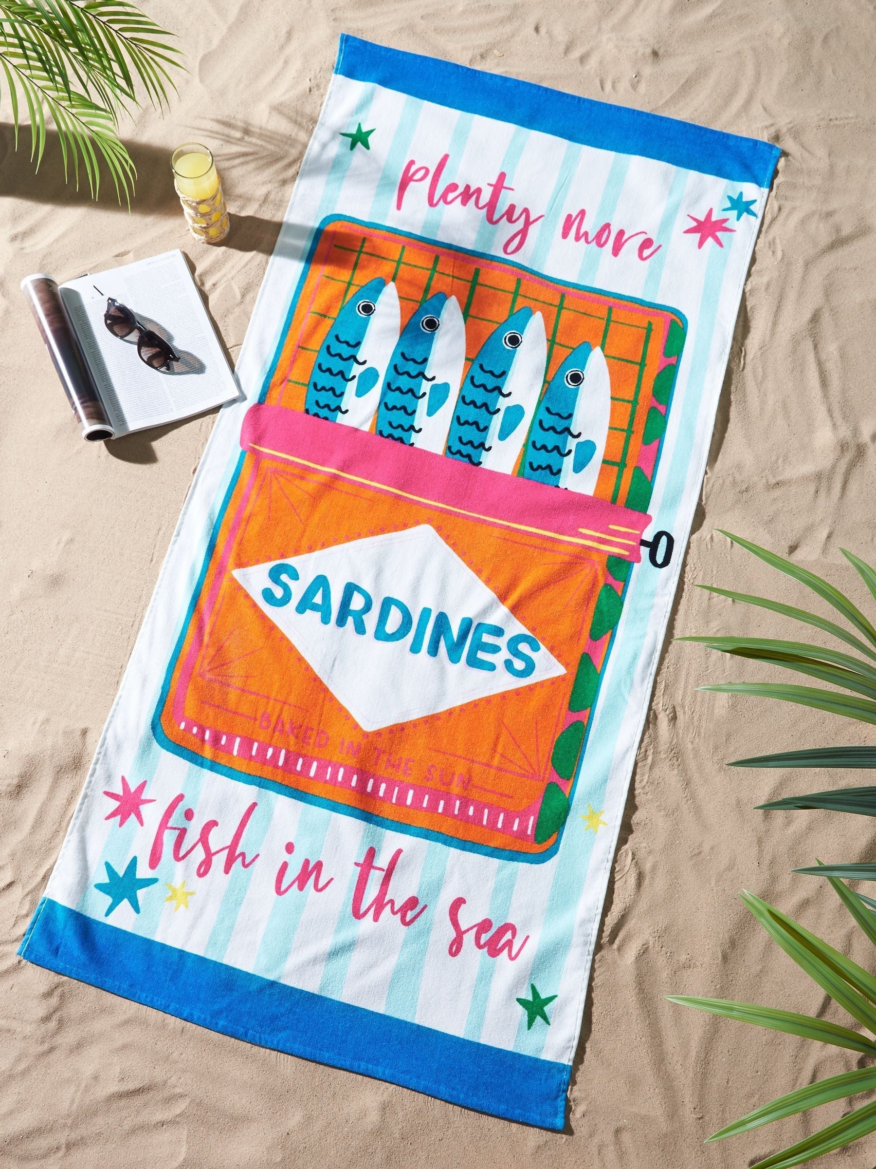 Catherine Lansfield sardine print beach towel, UK version