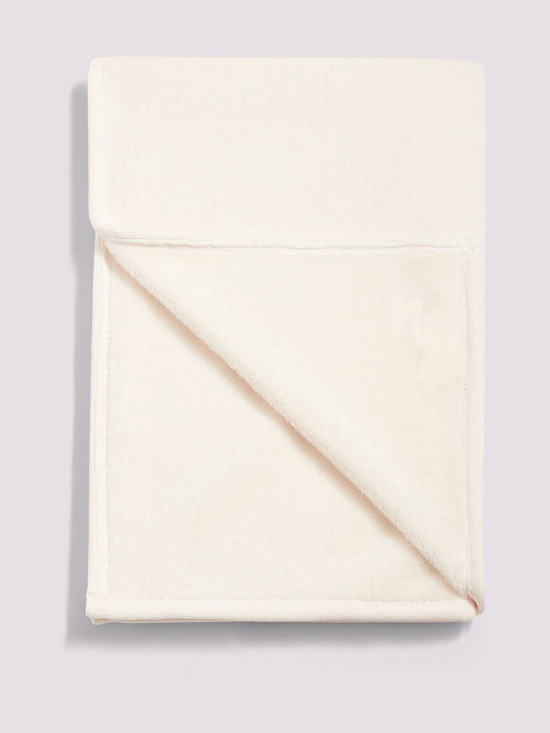 Duchamp White Smoke luxury fleece throw 130x170cm, UK version