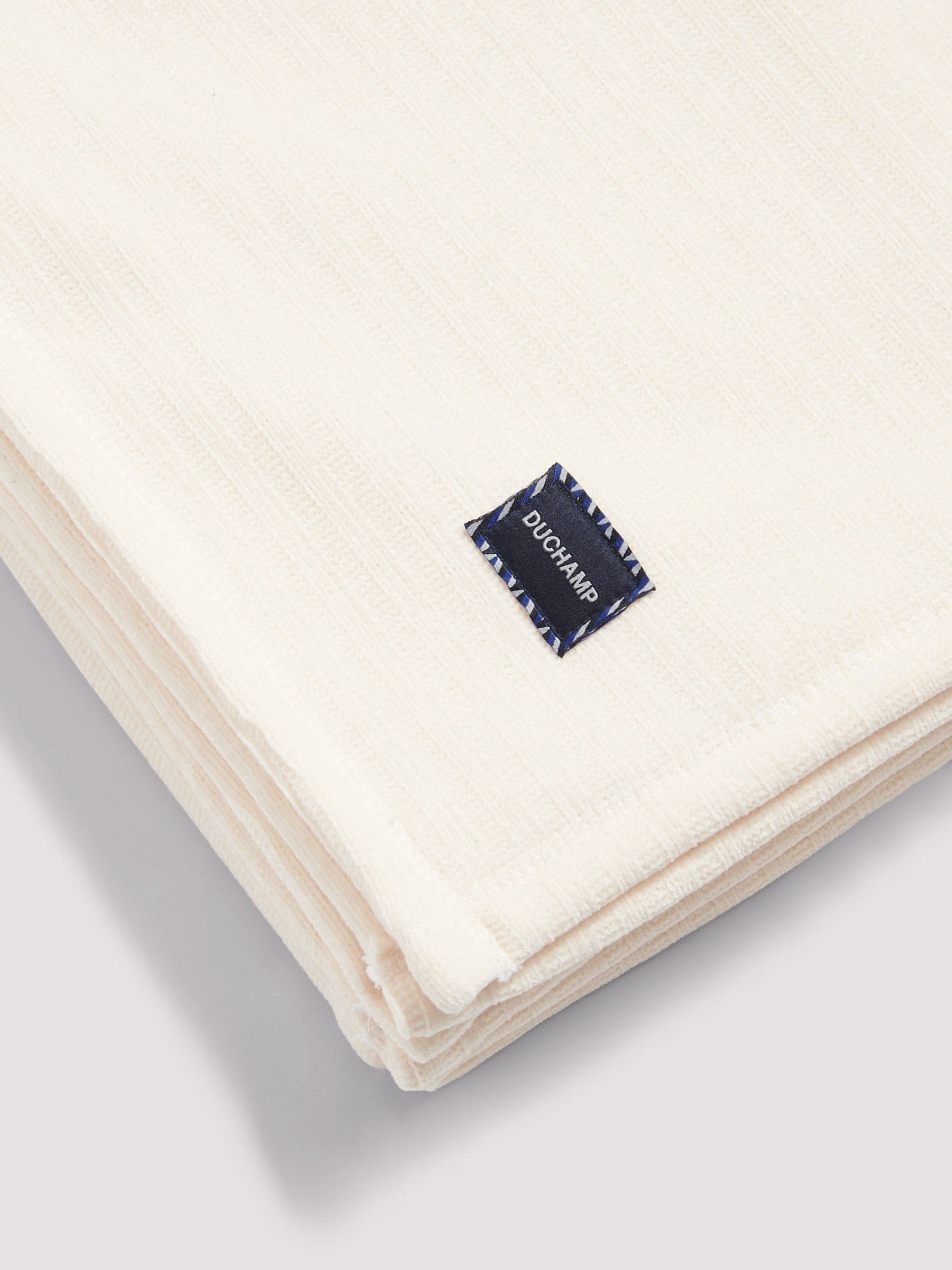 Duchamp White Smoke luxury fleece throw 130x170cm, UK version