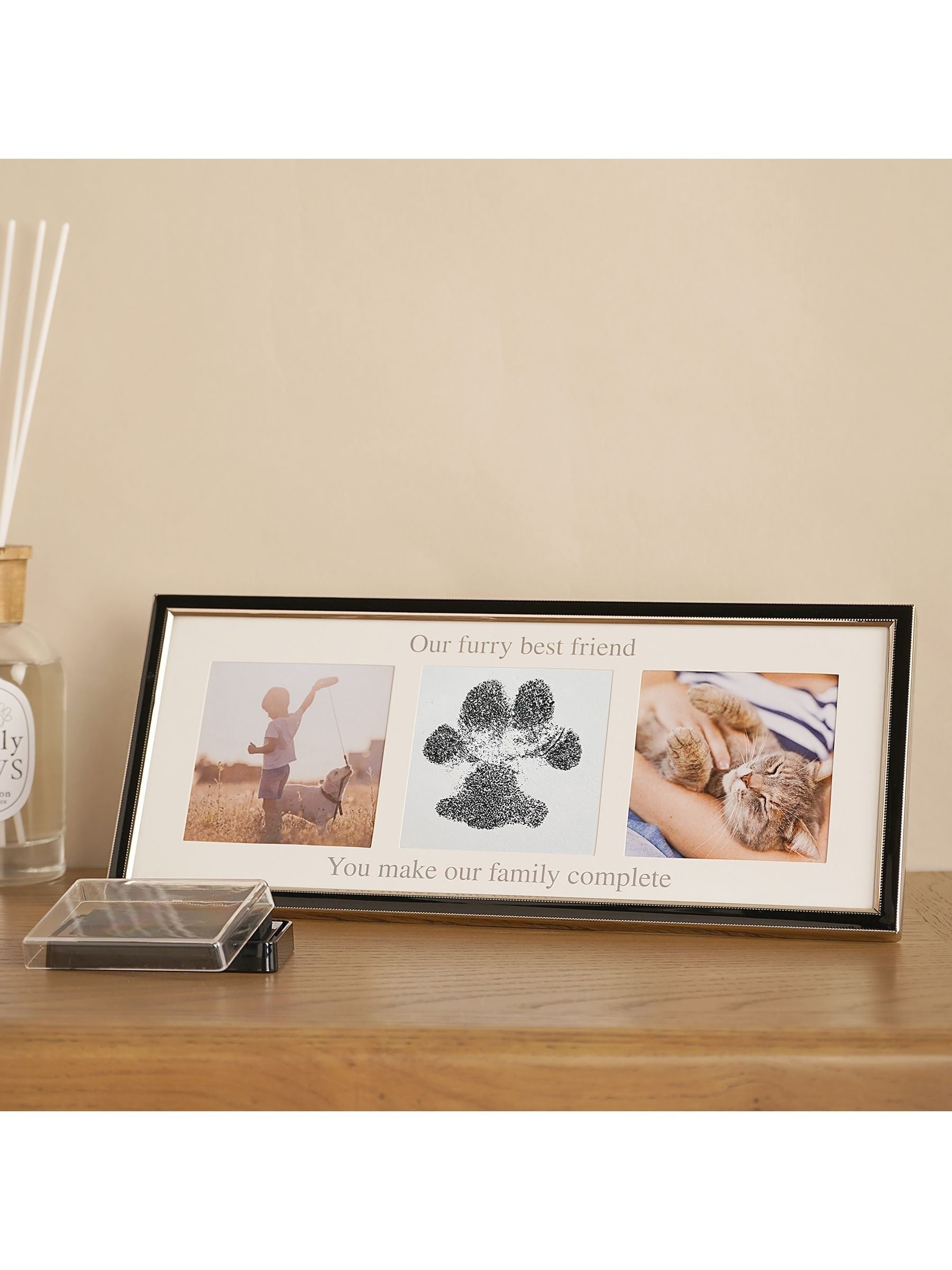 Widdop white paw print photo frame with ink pad (British brand)