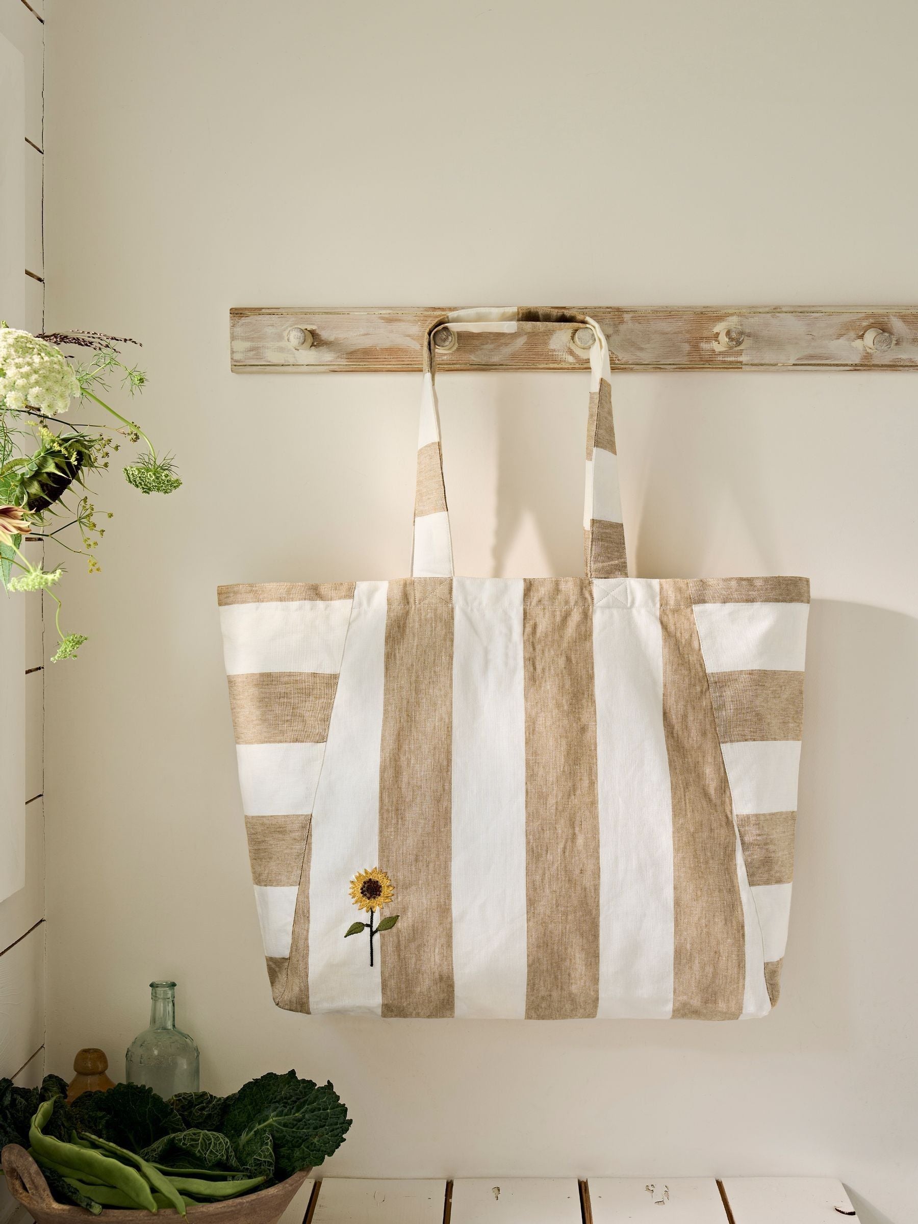 Sophie Allport Sand Yellow Sunflower Linen Tote Bag, UK version