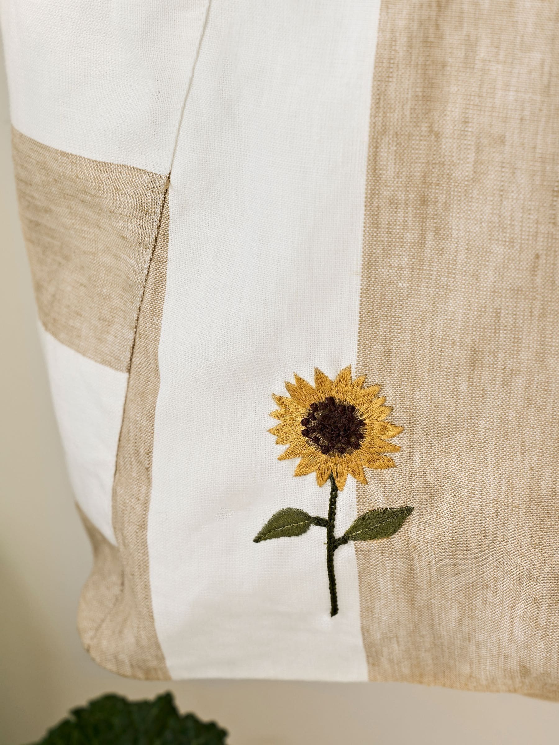 Sophie Allport Sand Yellow Sunflower Linen Tote Bag, UK version