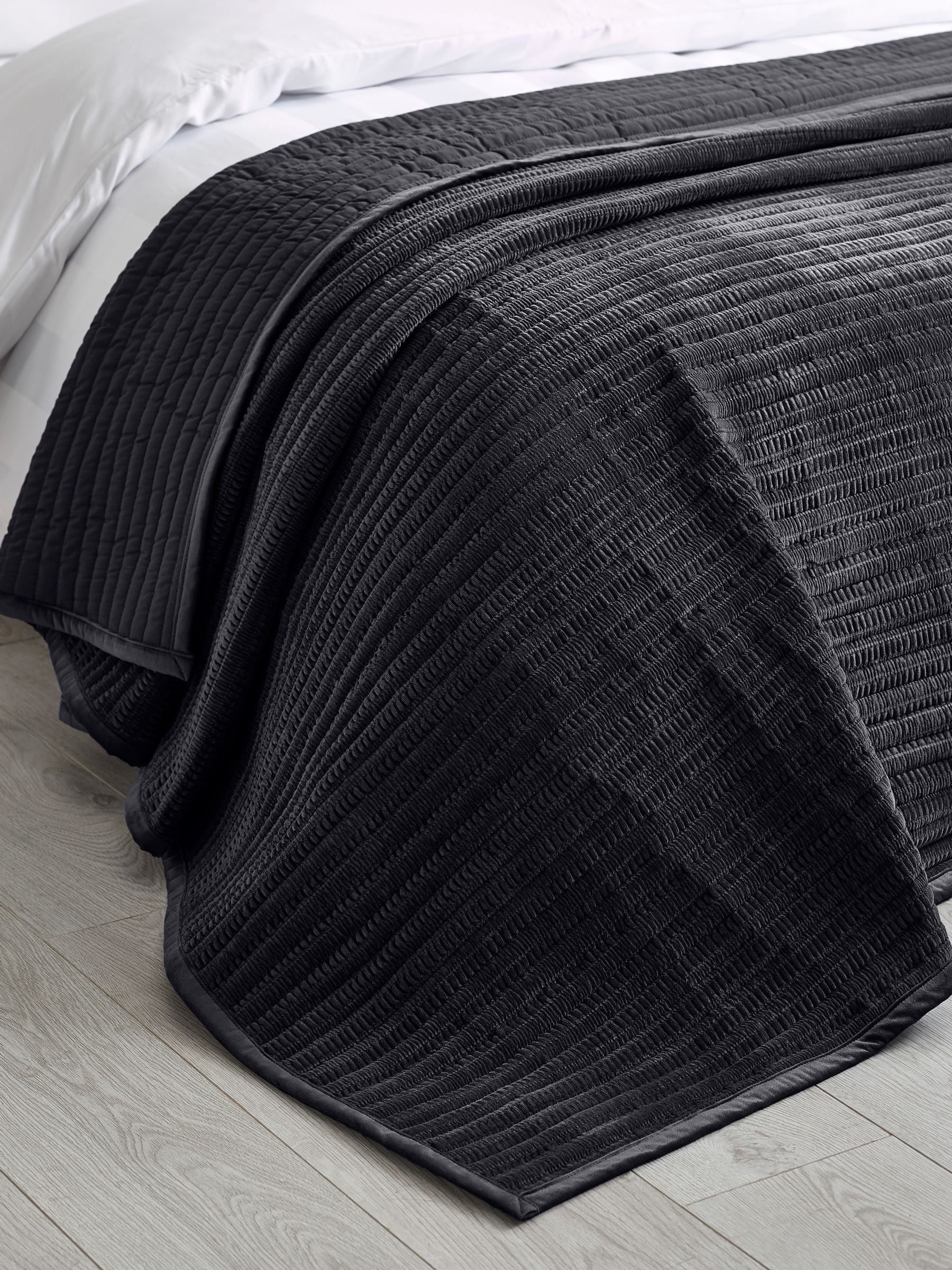 Catherine Lansfield black velvet pinsonic quilted bedspread 220x220cm, UK version