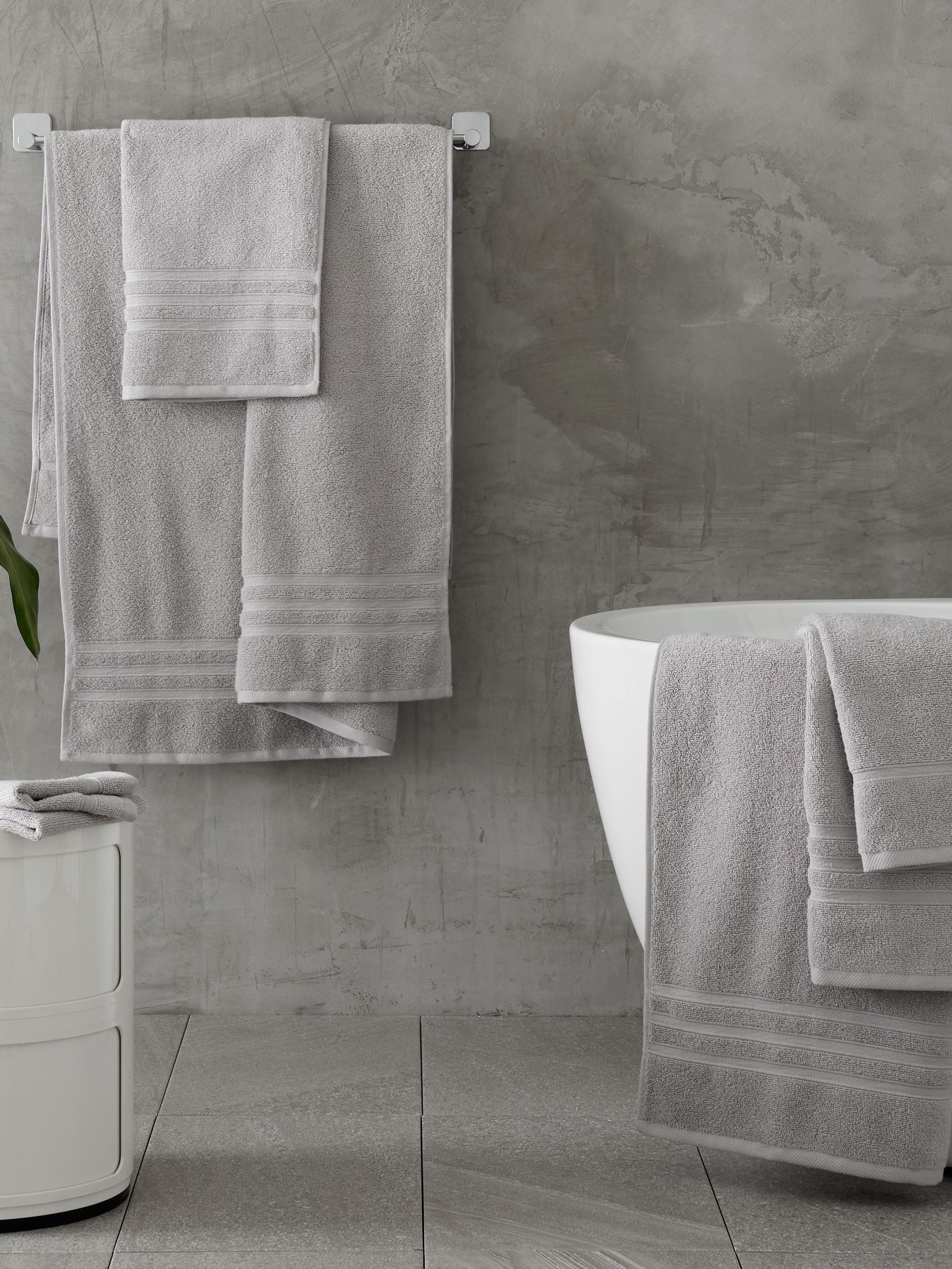 Catherine Lansfield Set of 2 Yellow 100% Cotton Bath Sheet Towels