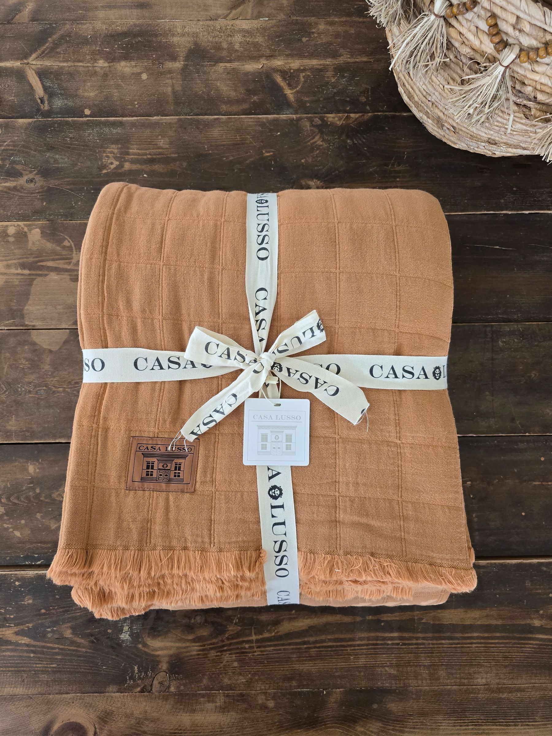 Casa Lusso Aragon Omnia Turkish cotton throw, UK version