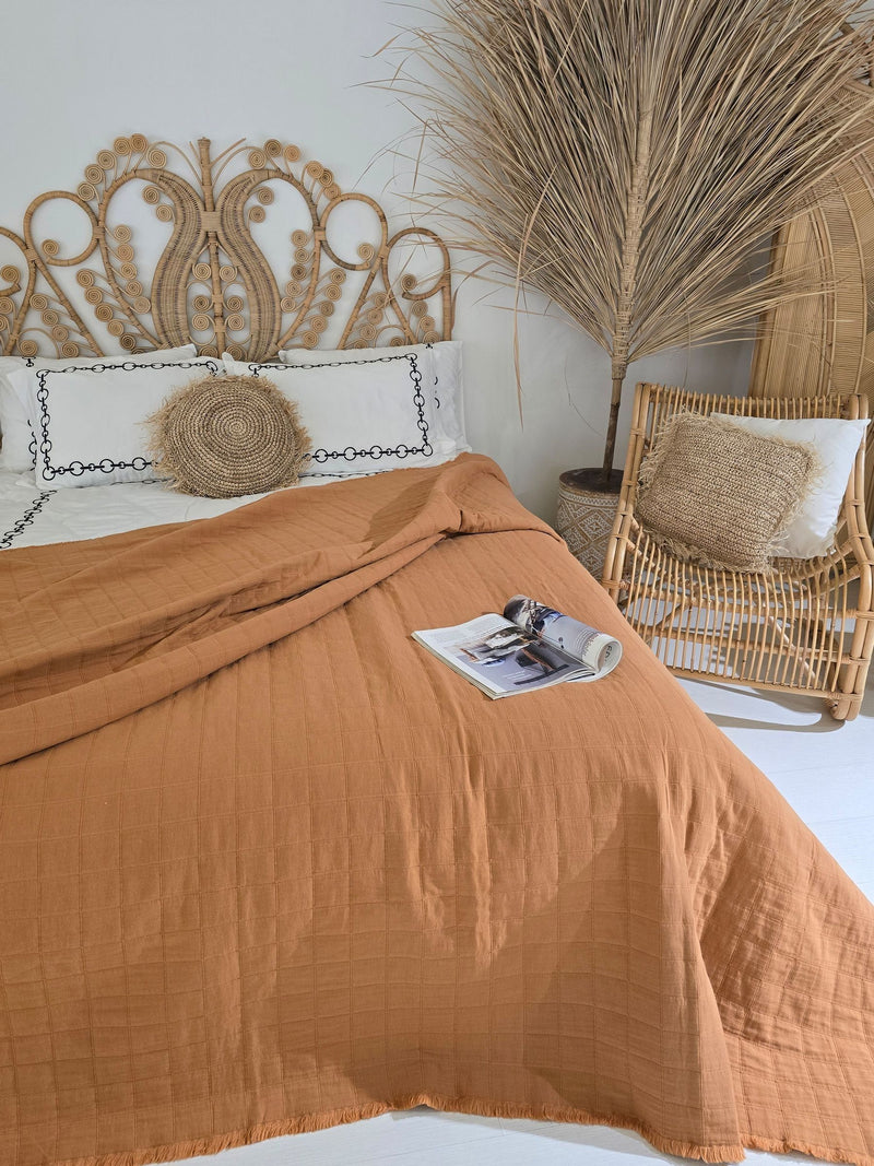 Casa Lusso Aragon Omnia Turkish cotton throw, UK version