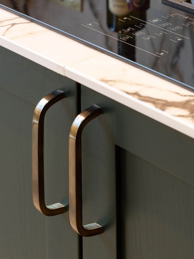Pushka Home antique curved bar handle 457mm (British brand)