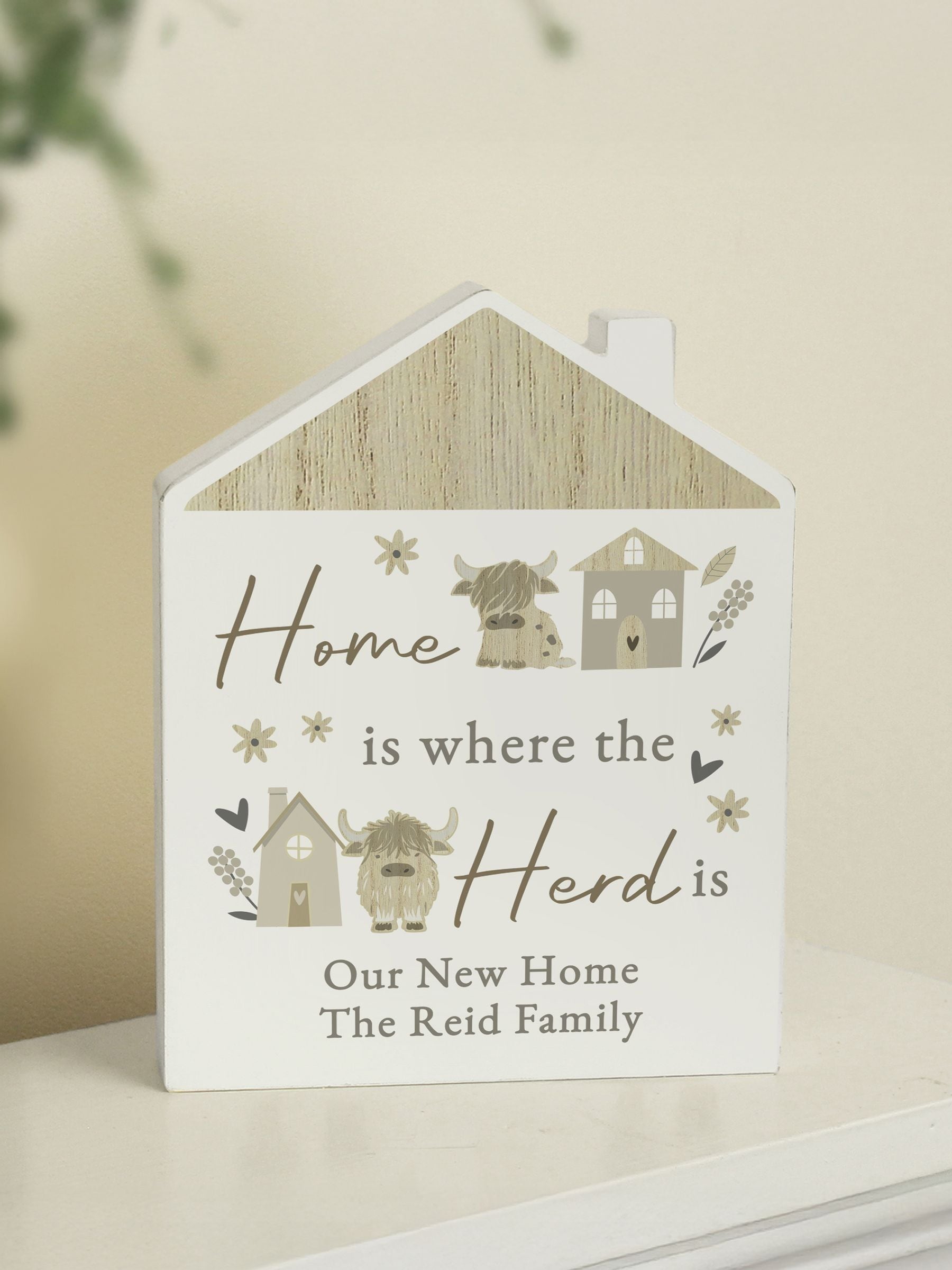 PMC personalised highland cow wooden ornament, imported from the UK