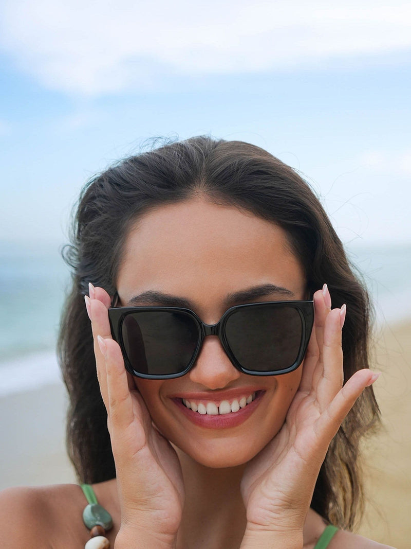 Estella Bartlett sunglasses Black Beijing, UK version