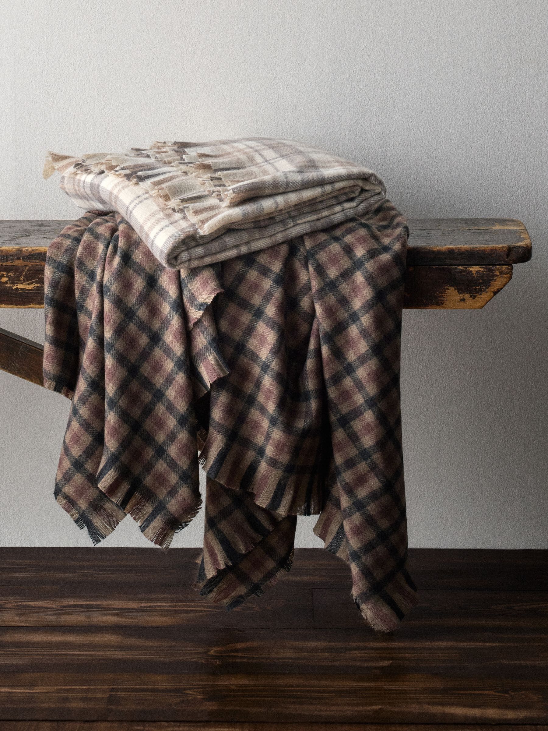 The Set 2 Pack Brown Gingham/Natural Check Cosy Throws