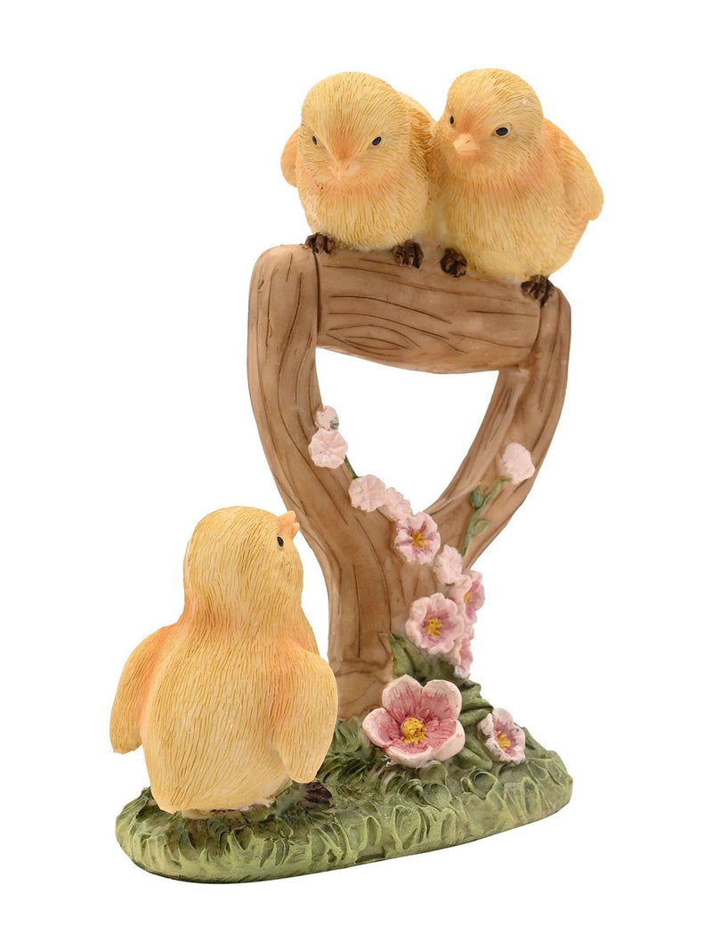 Widdop chicks resin figurine, imported from the UK