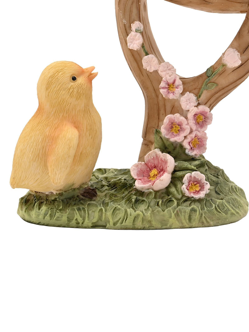 Widdop chicks resin figurine, imported from the UK