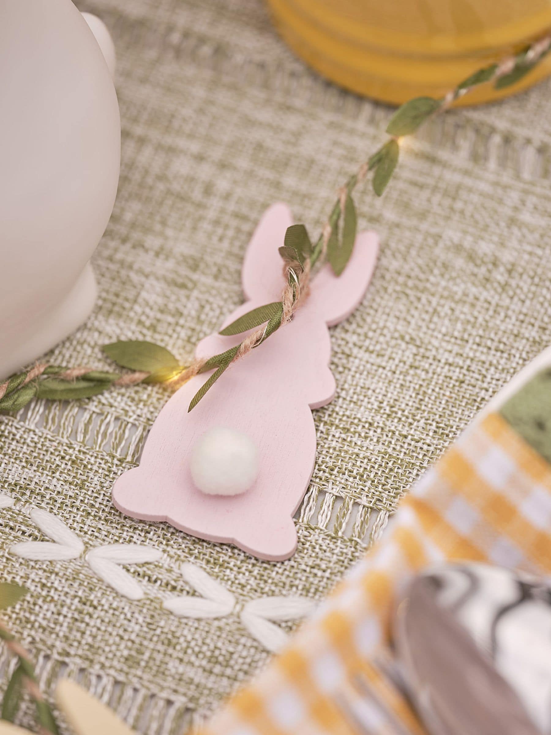 Lights4fun bunny garland with micro LEDs 200cm, imported from the UK